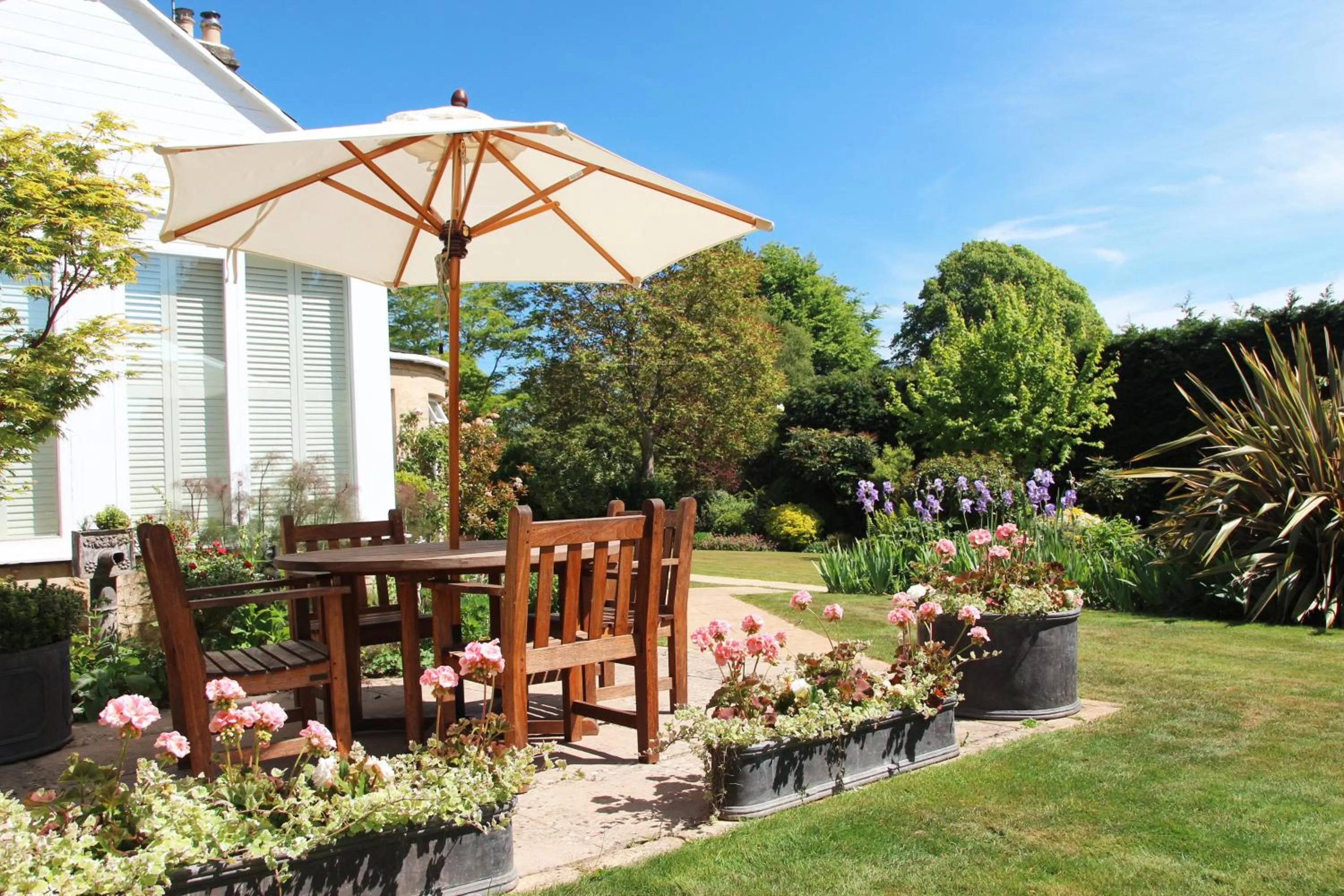 Garden in Croft House Guest Suite Painswick