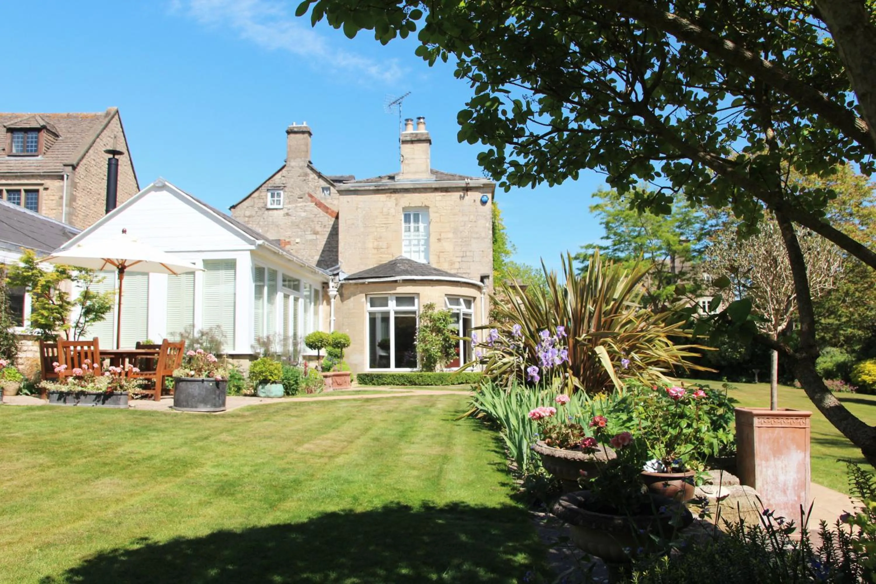Garden in Croft House Guest Suite Painswick