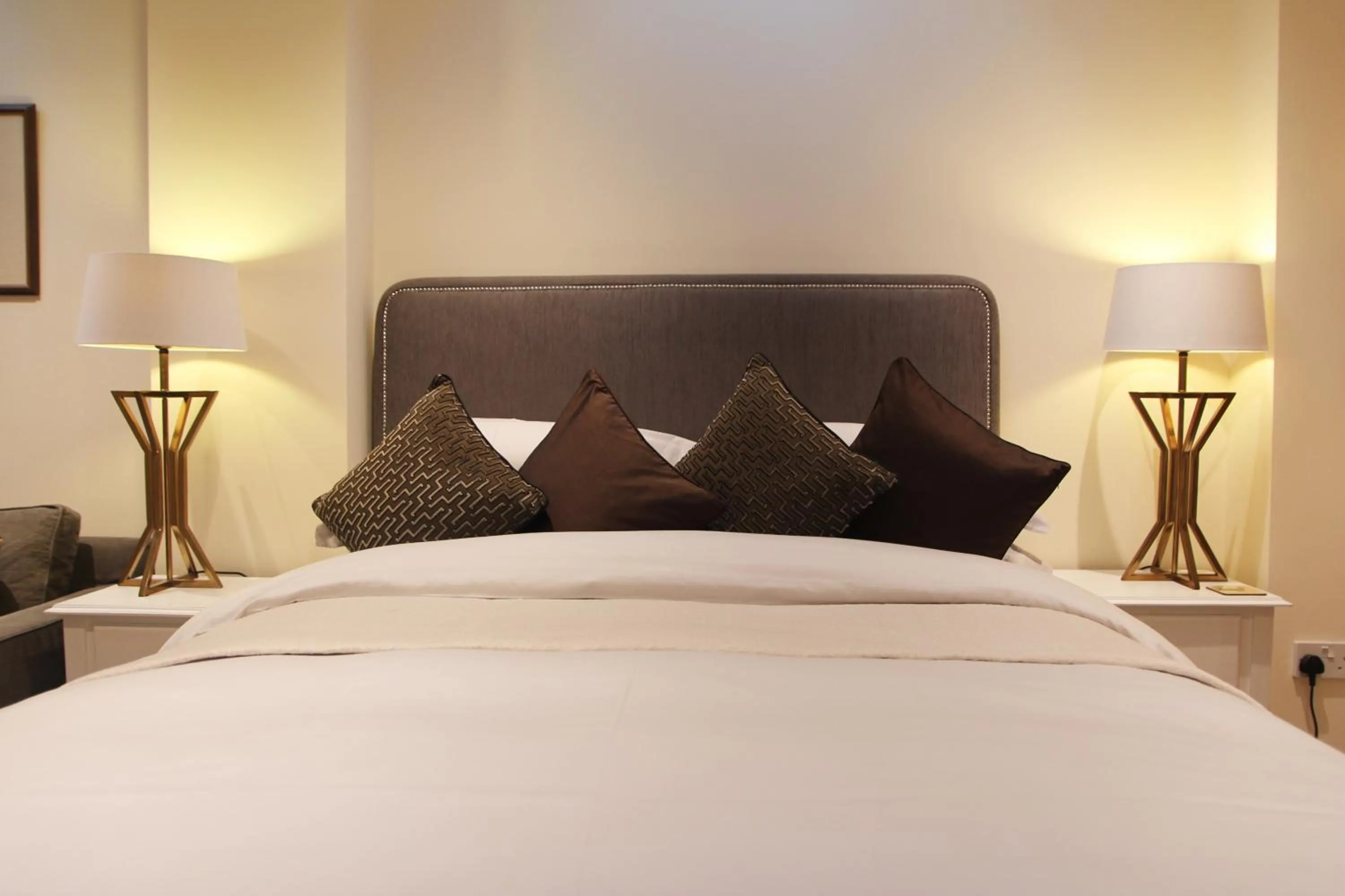 Bedroom, Bed in Croft House Guest Suite Painswick