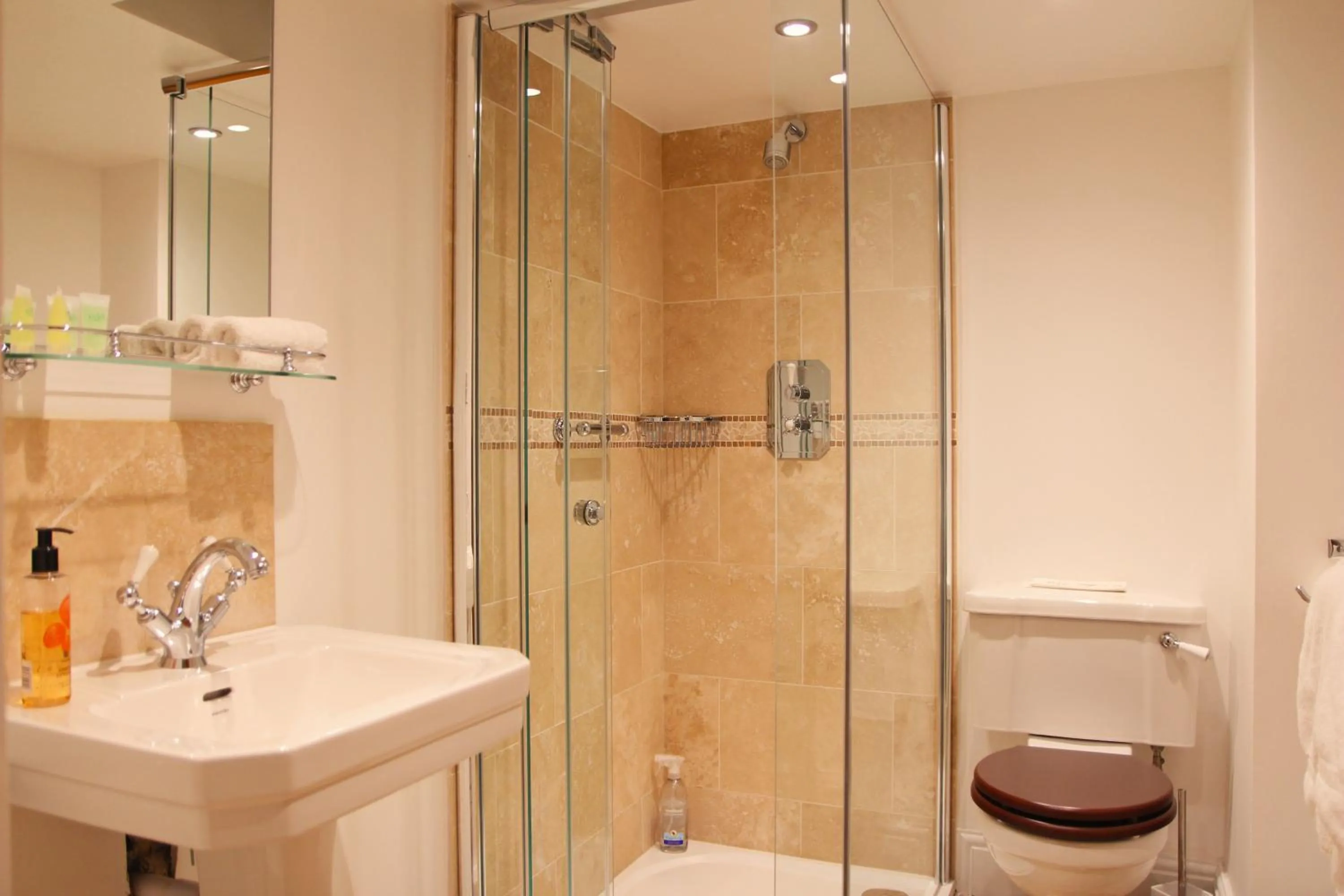 Bathroom in Croft House Guest Suite Painswick