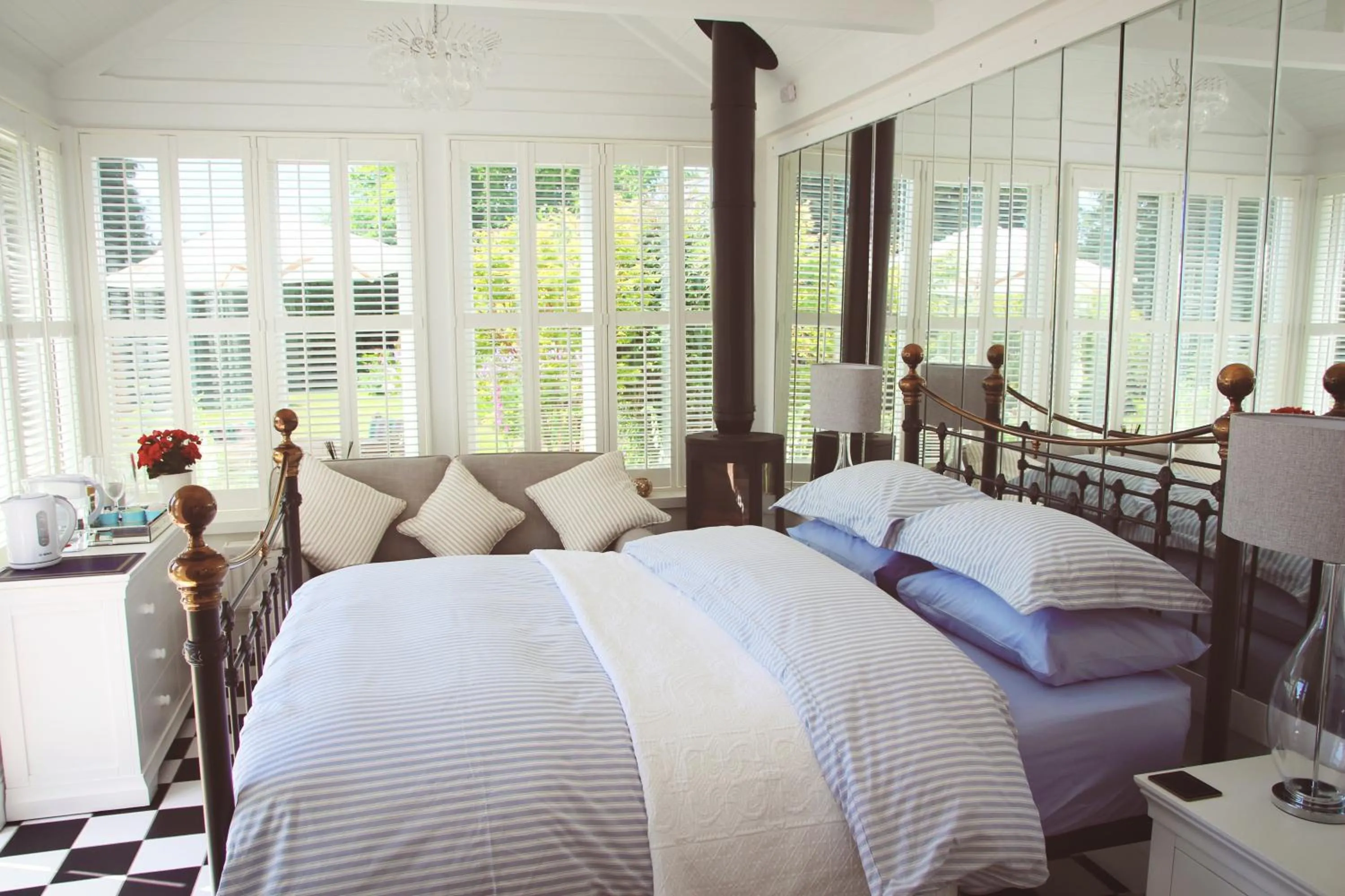 Garden, Bed in Croft House Guest Suite Painswick