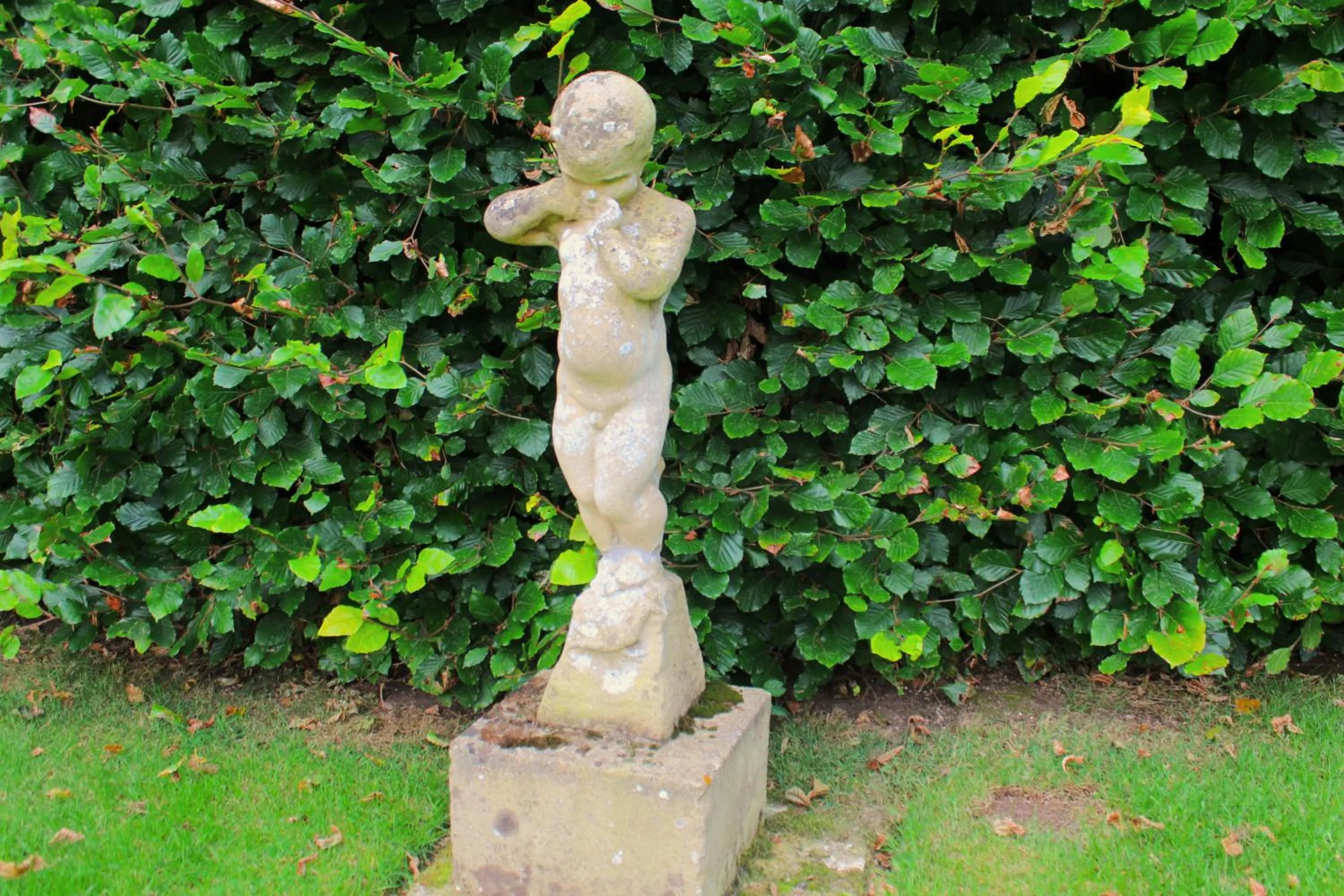Garden in Croft House Guest Suite Painswick