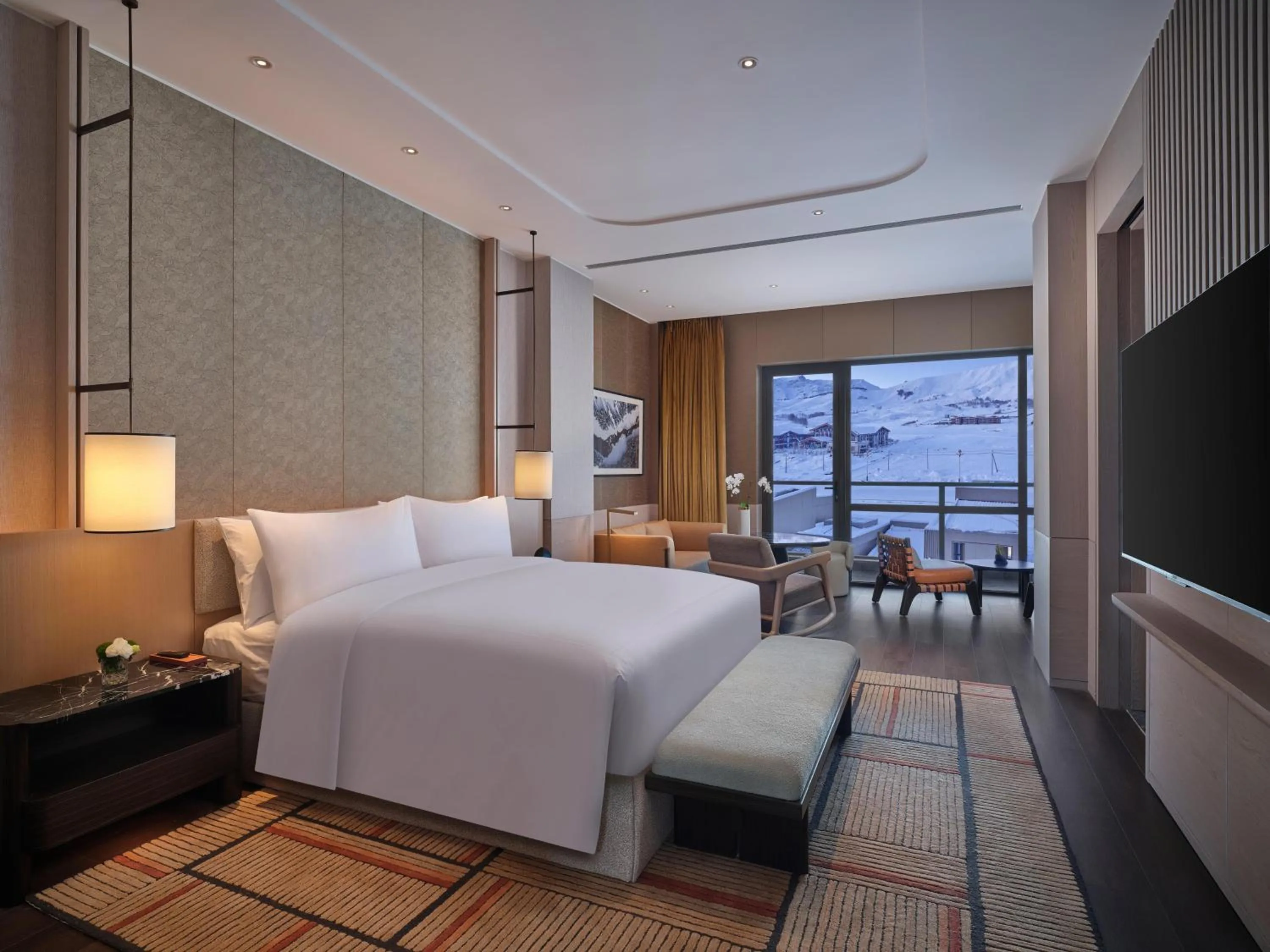 Deluxe King Room - Mountain View in Conrad Altay Hemu