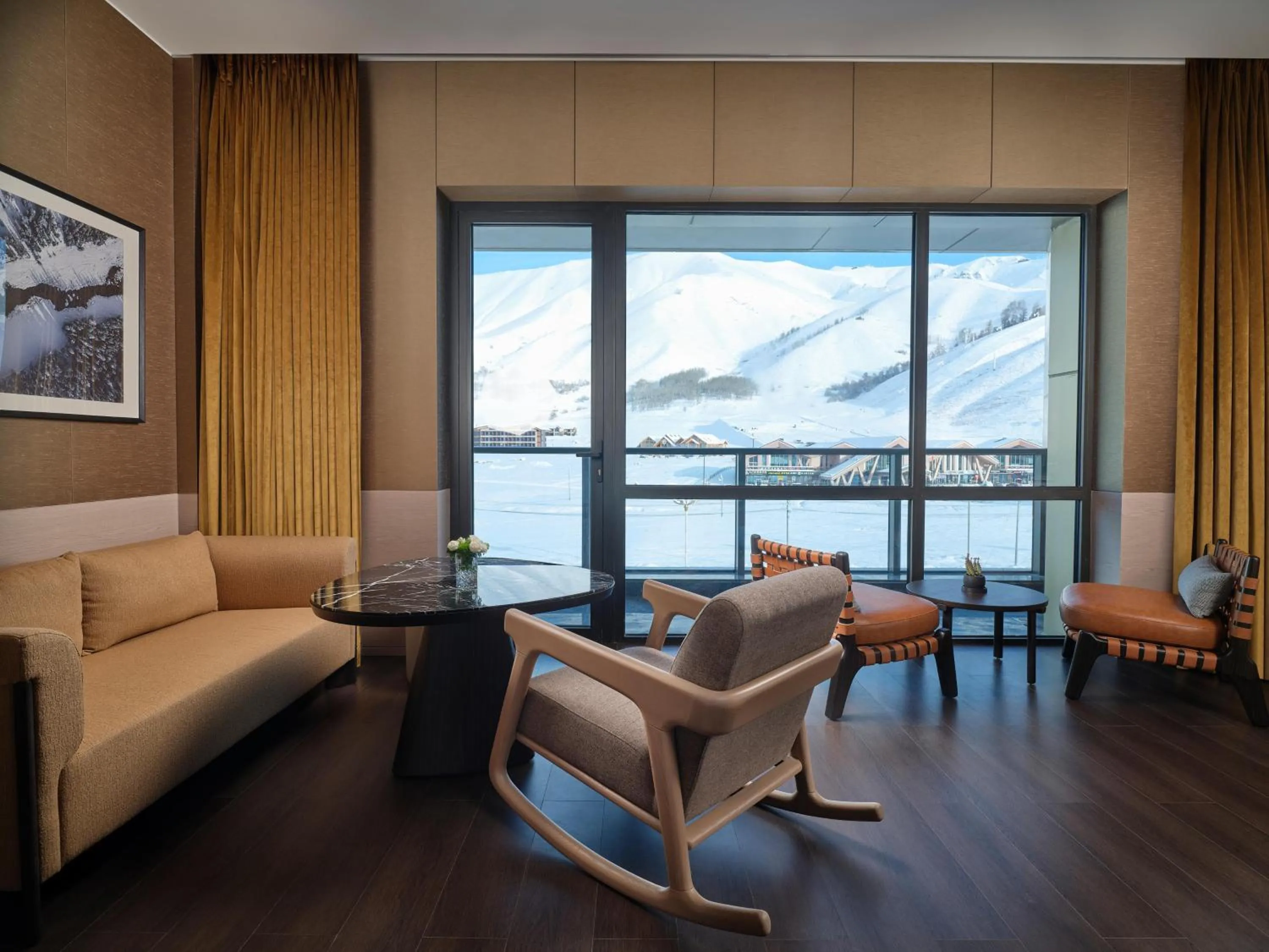 Executive King Room with Mountain View in Conrad Altay Hemu