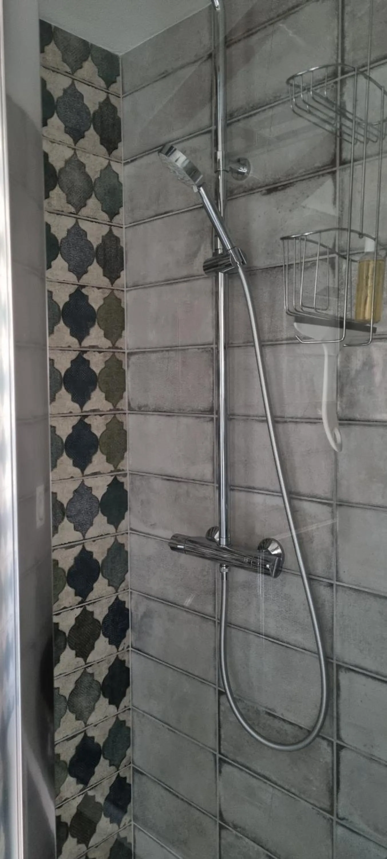 Shower in Chambres d'hôtes de Massigoux