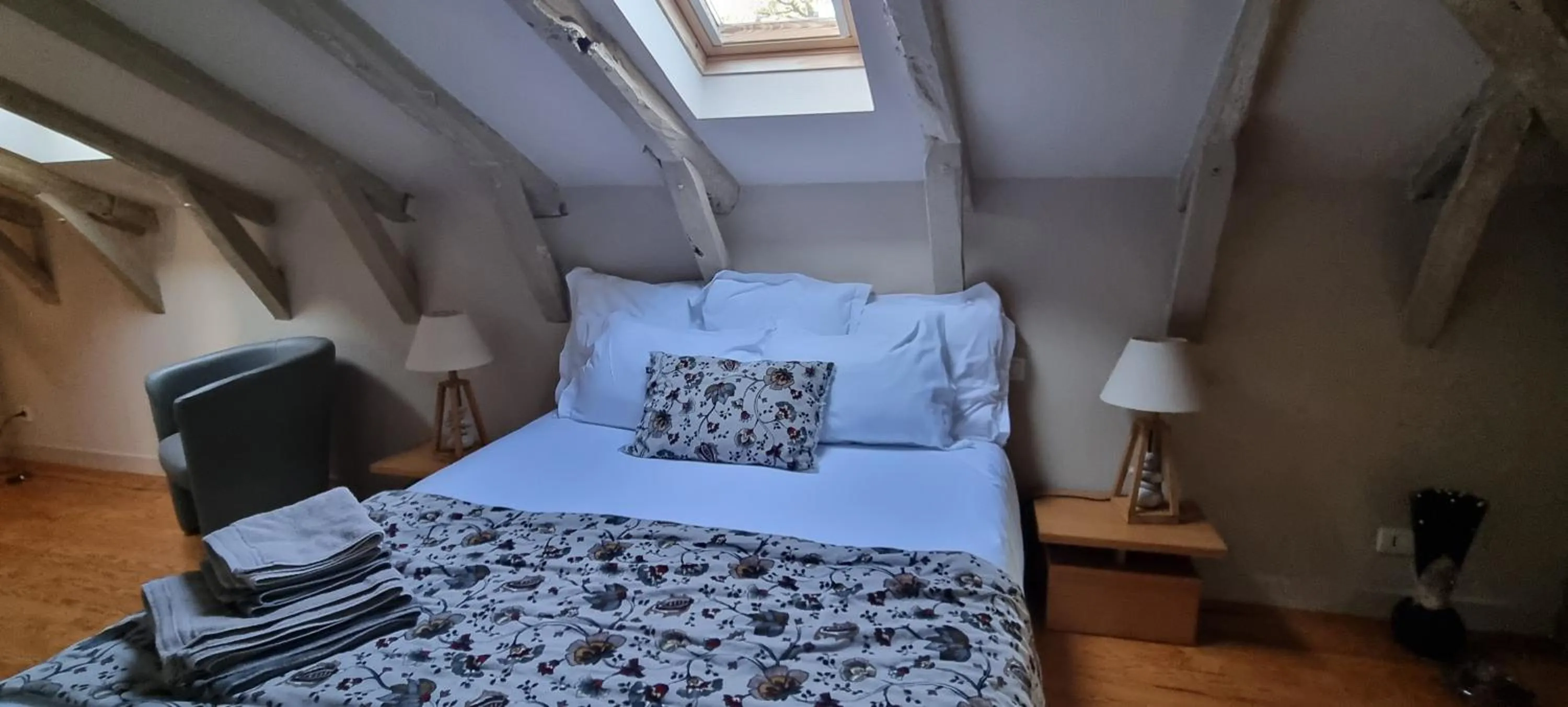 Bedroom, Bed in Chambres d'hôtes de Massigoux