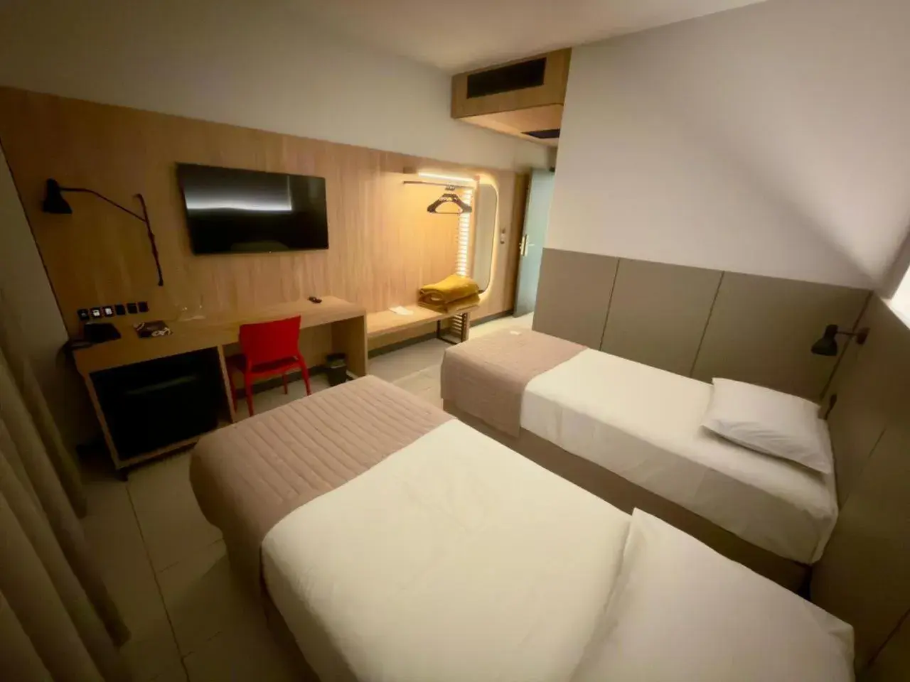 Twin Room - single occupancy in Art Hotel Twin Room - single occupancy in Art Hotel