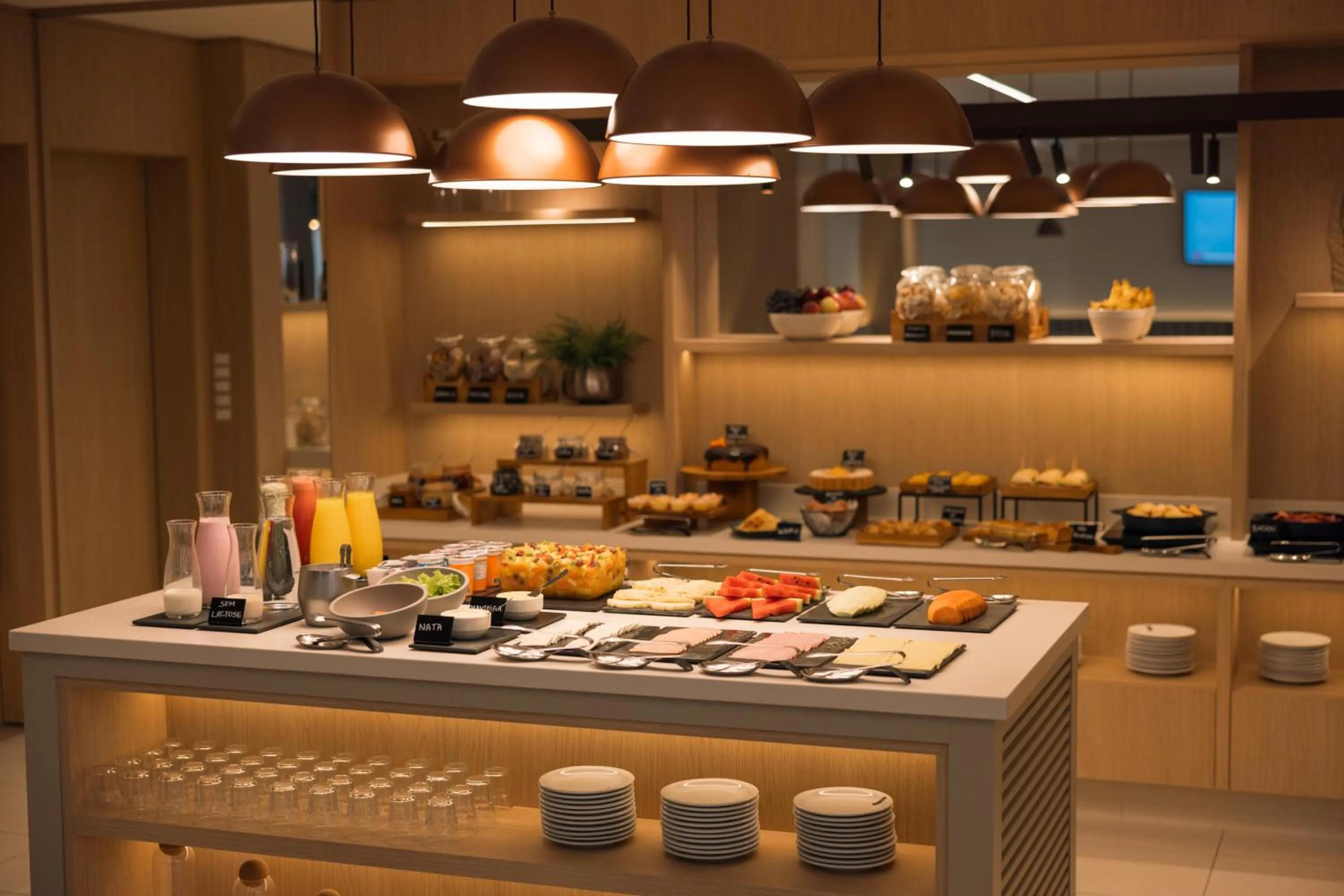 Buffet breakfast in Art Hotel