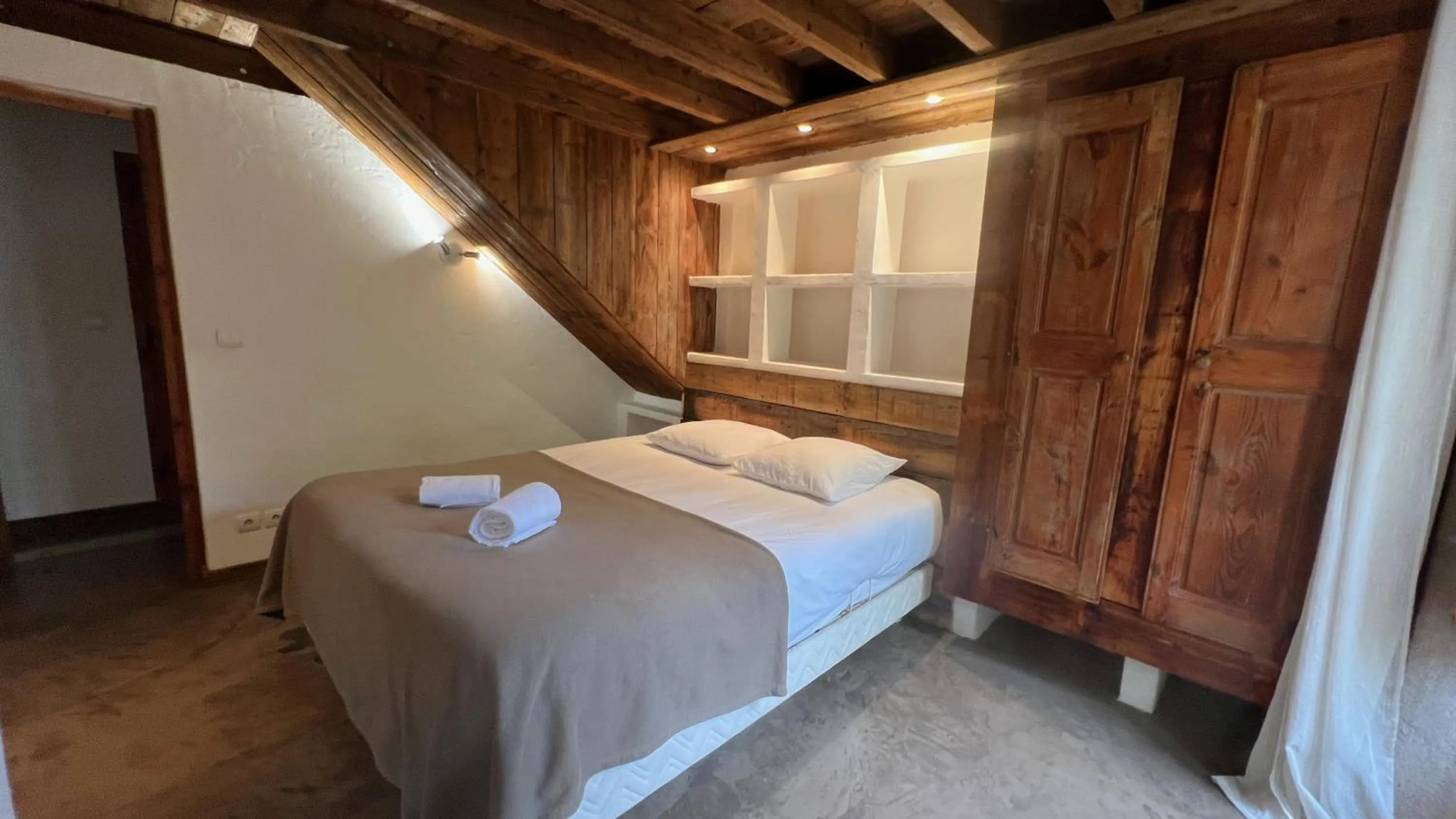 Two-Bedroom Apartment in La Magnanerie de Seillans