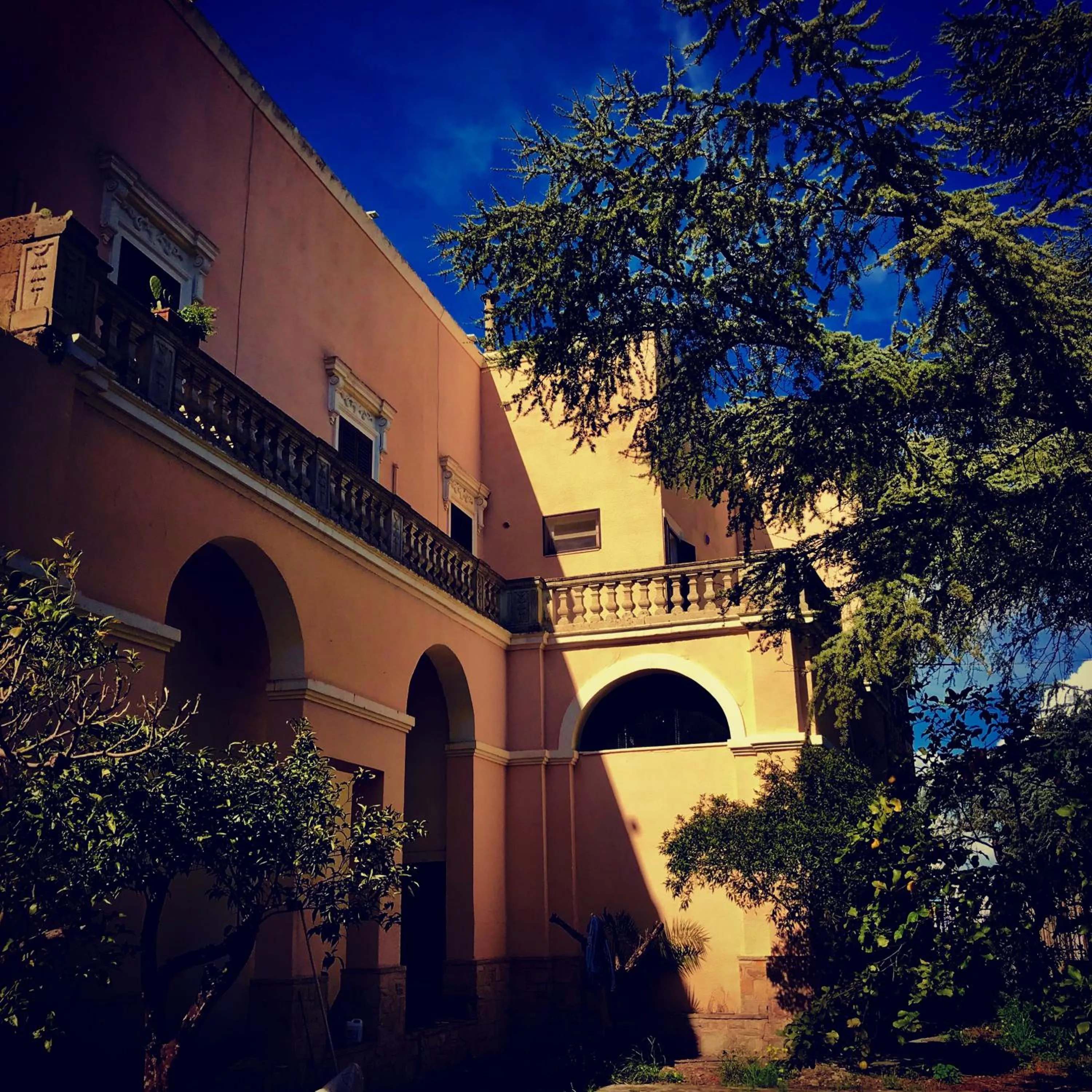 Property building in 100 Craste