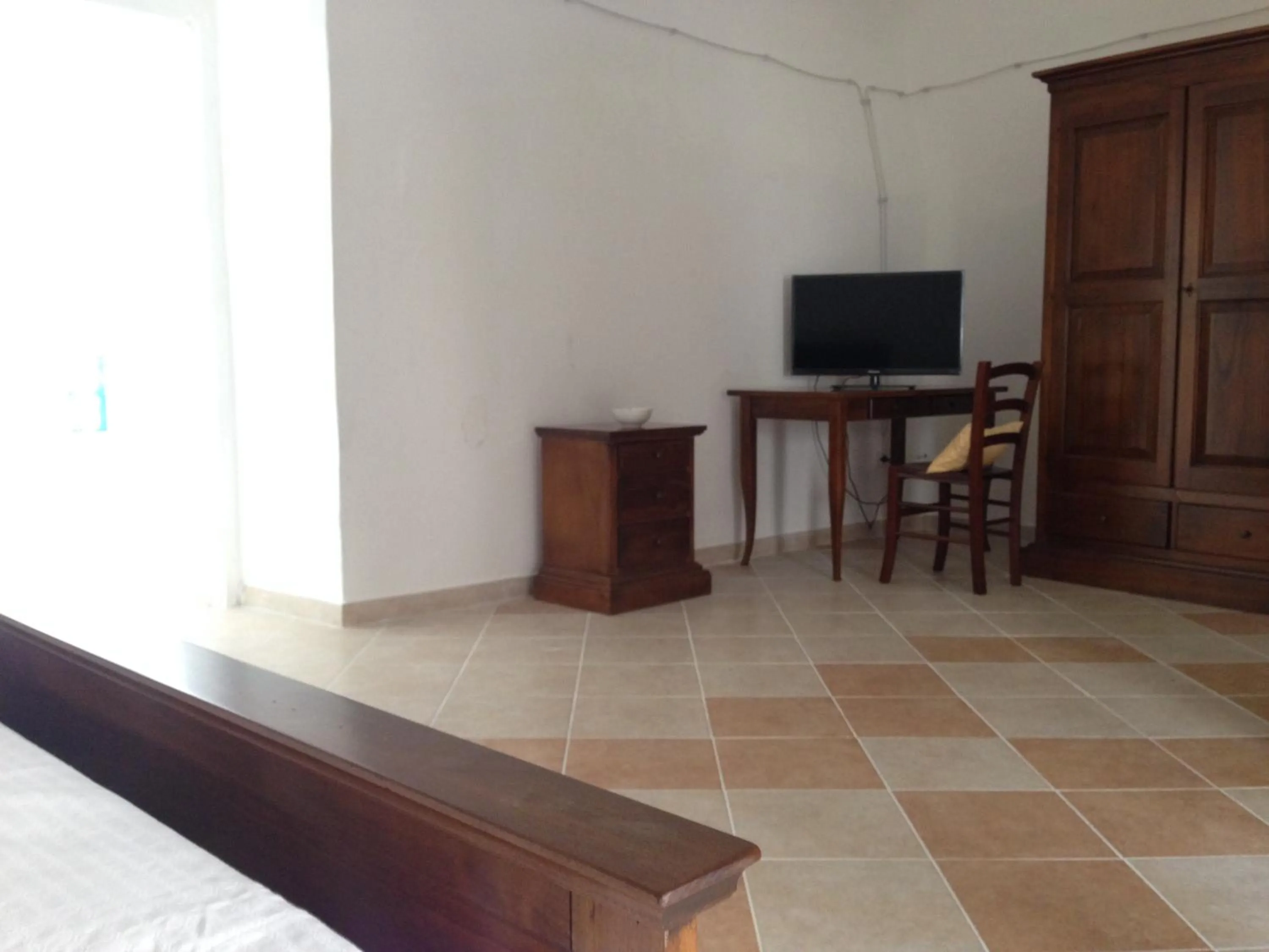 Decorative detail, Bed in 100 Craste