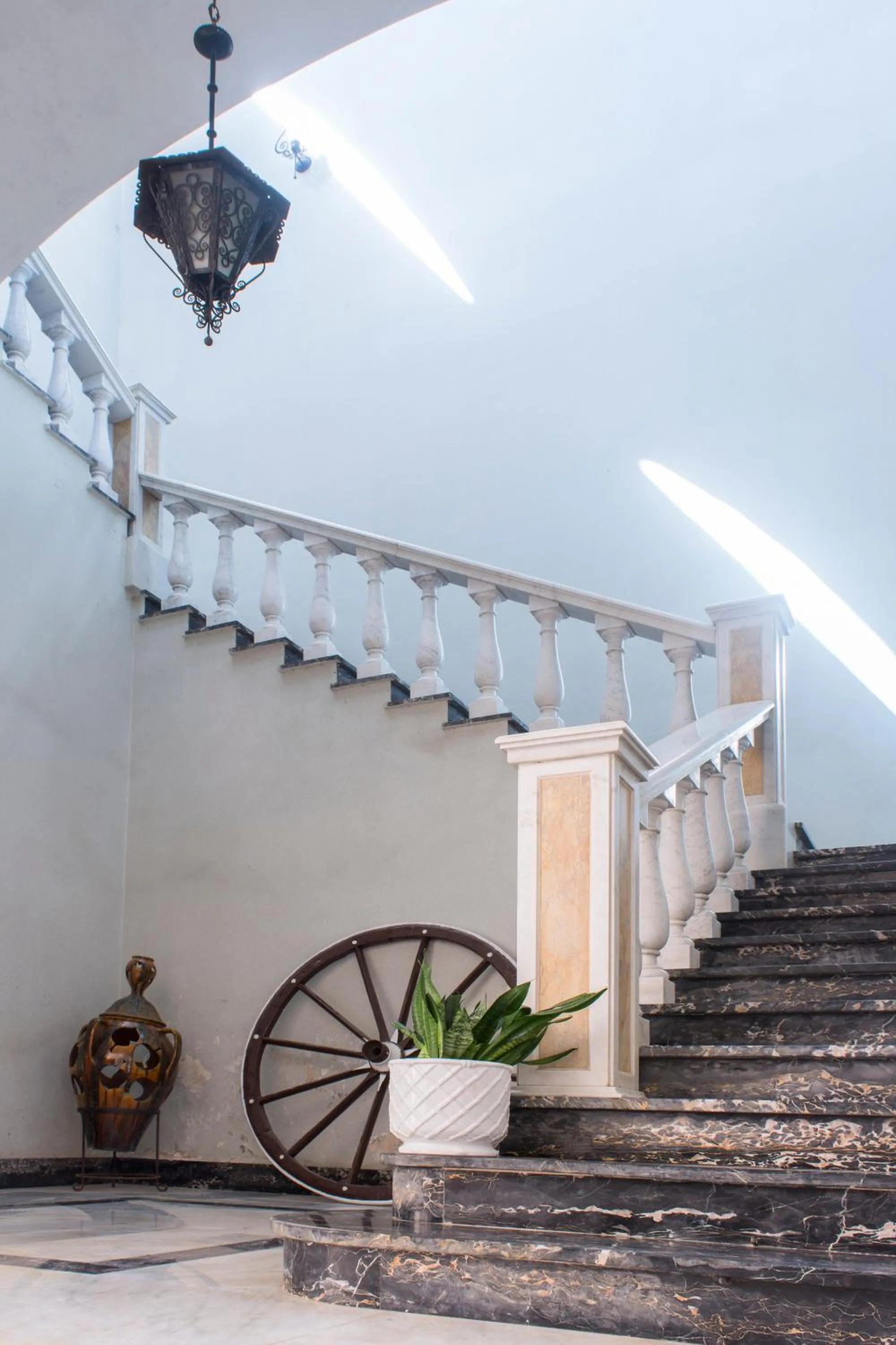 Property building in 100 Craste