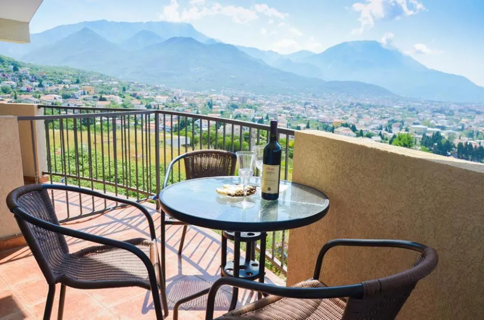 Balcony/Terrace in Apartment Sea & Mountain