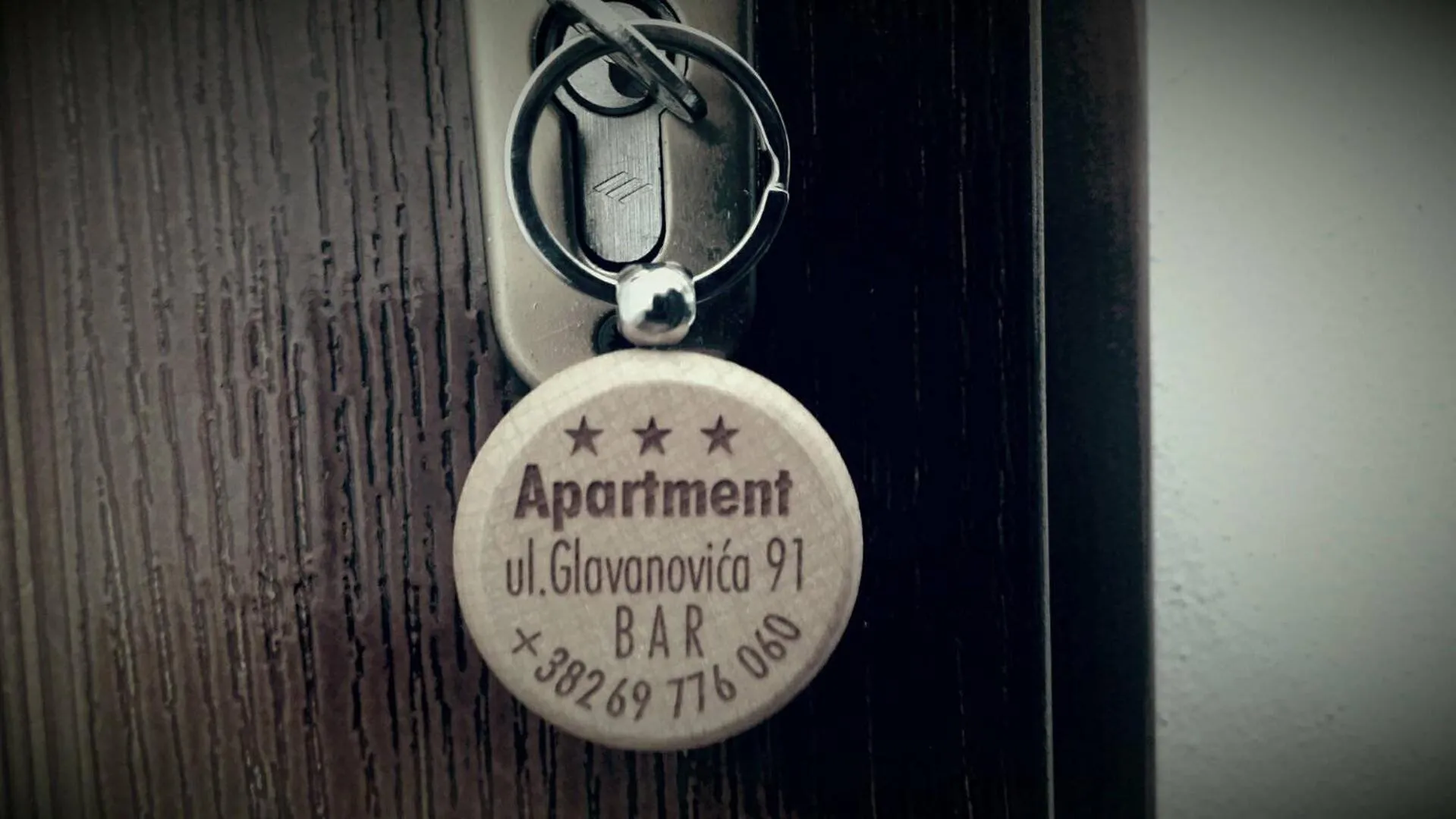 Logo/Certificate/Sign in Apartment Sea & Mountain