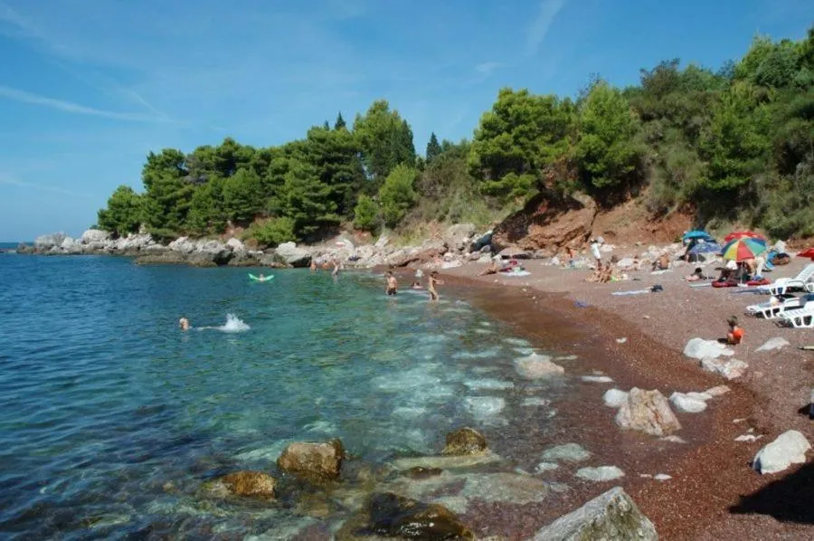 Beach in Apartment Sea & Mountain