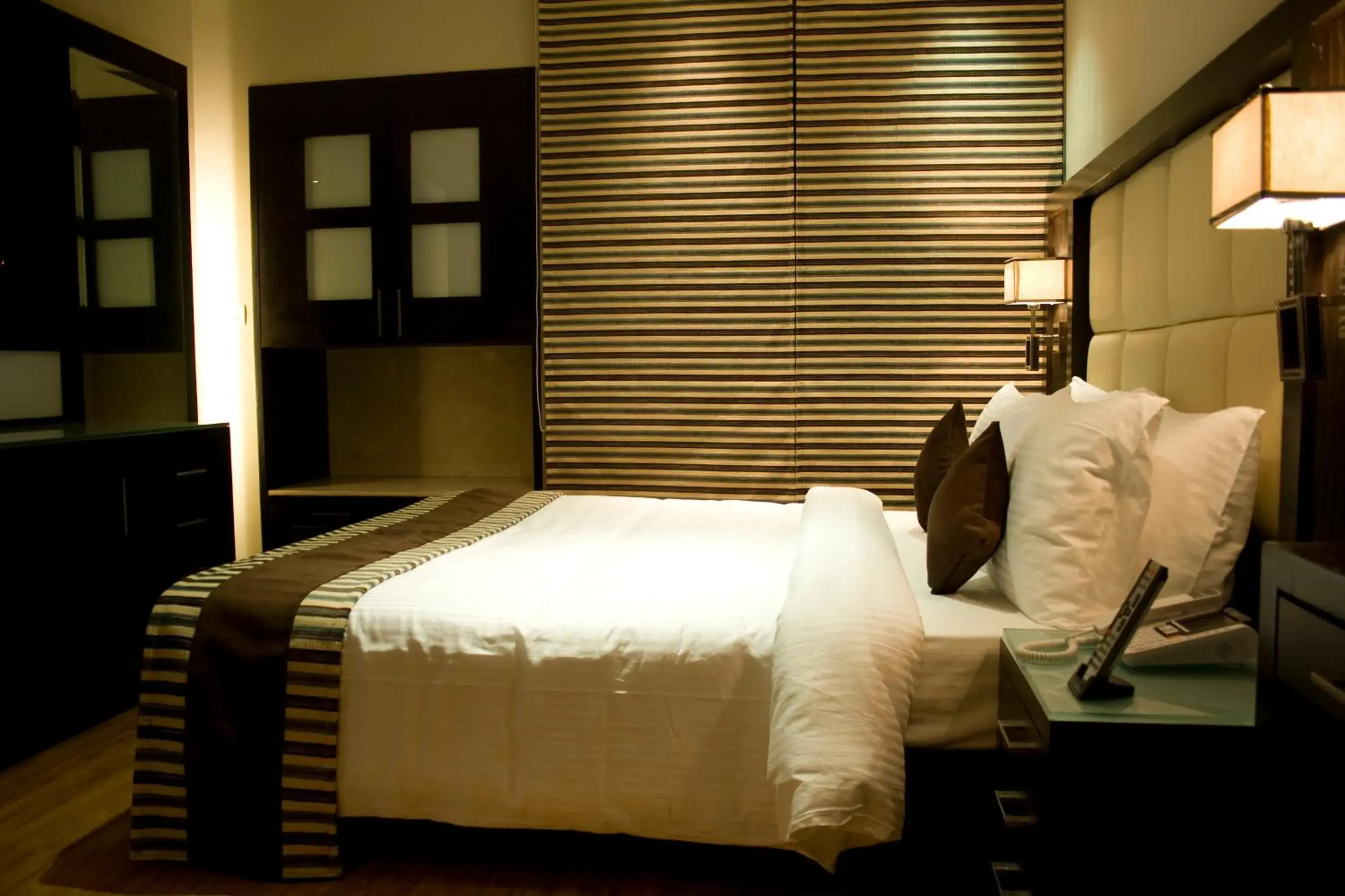 Bed in Hotel La Abode Bed in Hotel La Abode