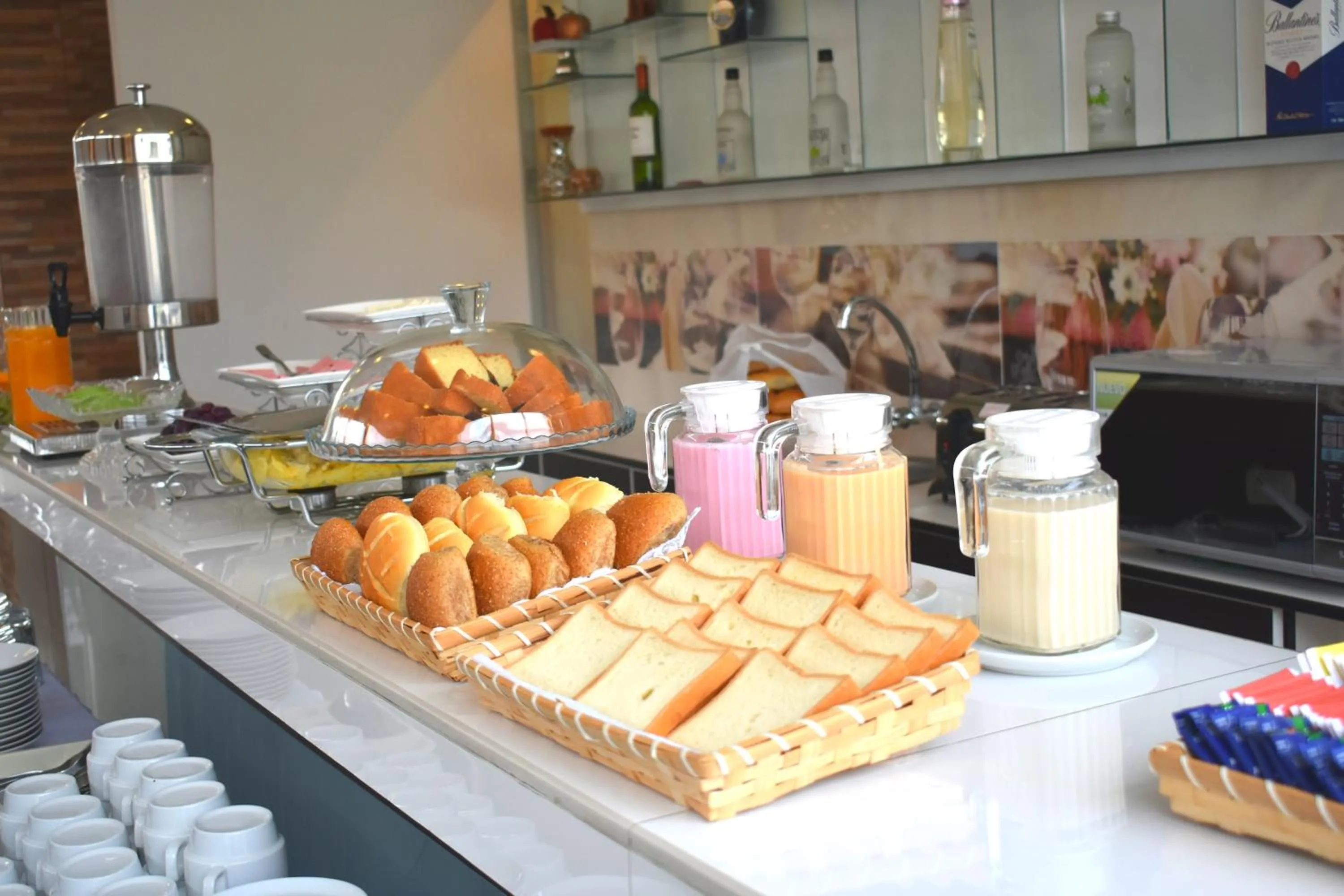 Breakfast in Hotel La Mansion