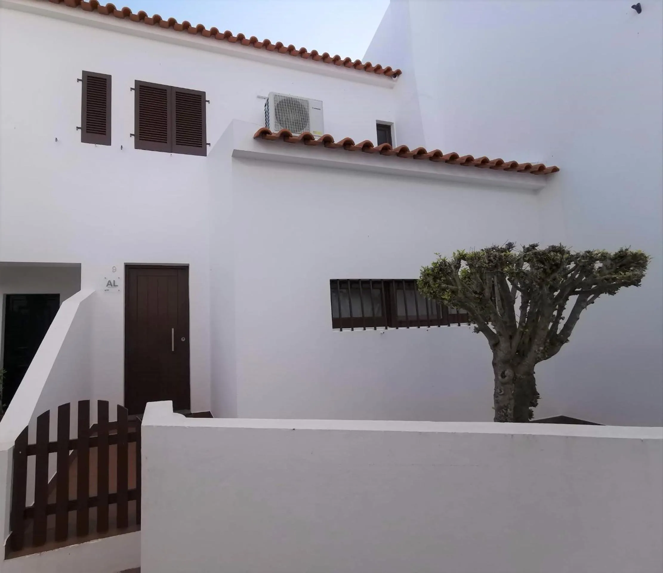 Facade/entrance in Casa da Relva
