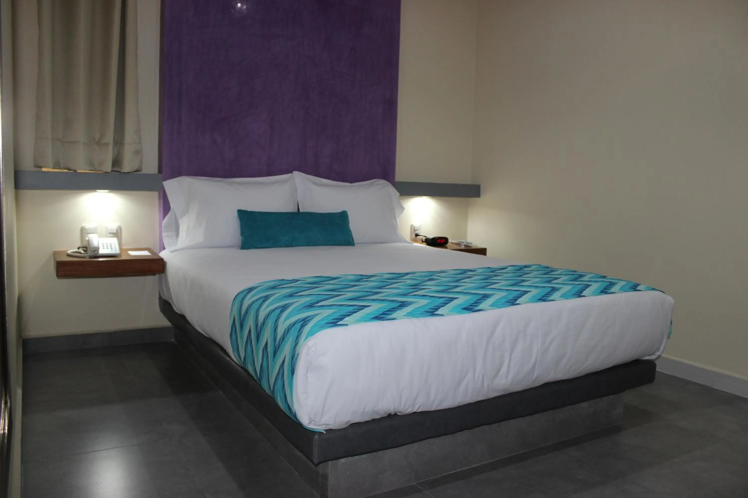 Standard Queen Room in Orizaba Inn