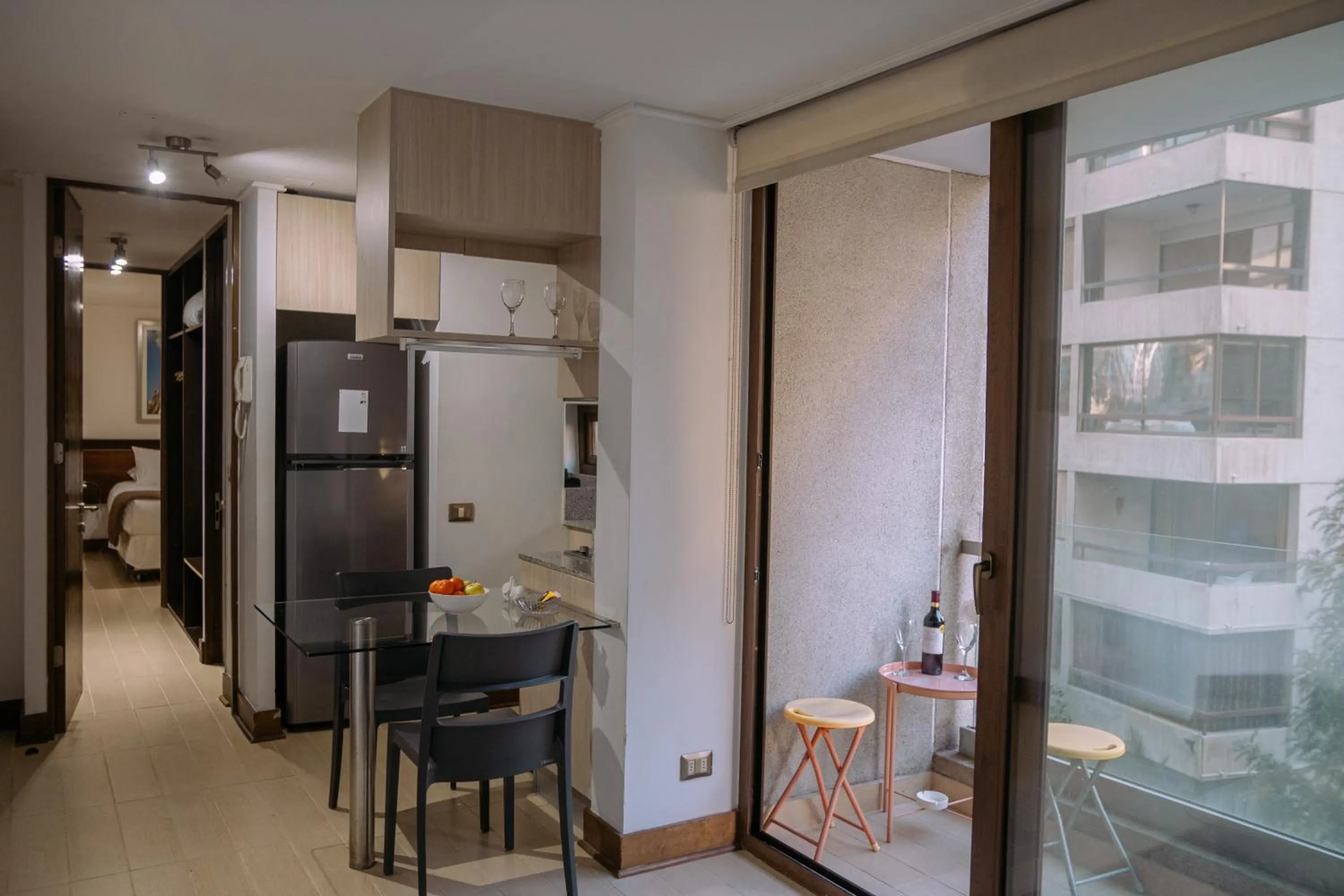 Dining area in Sunset Aparts