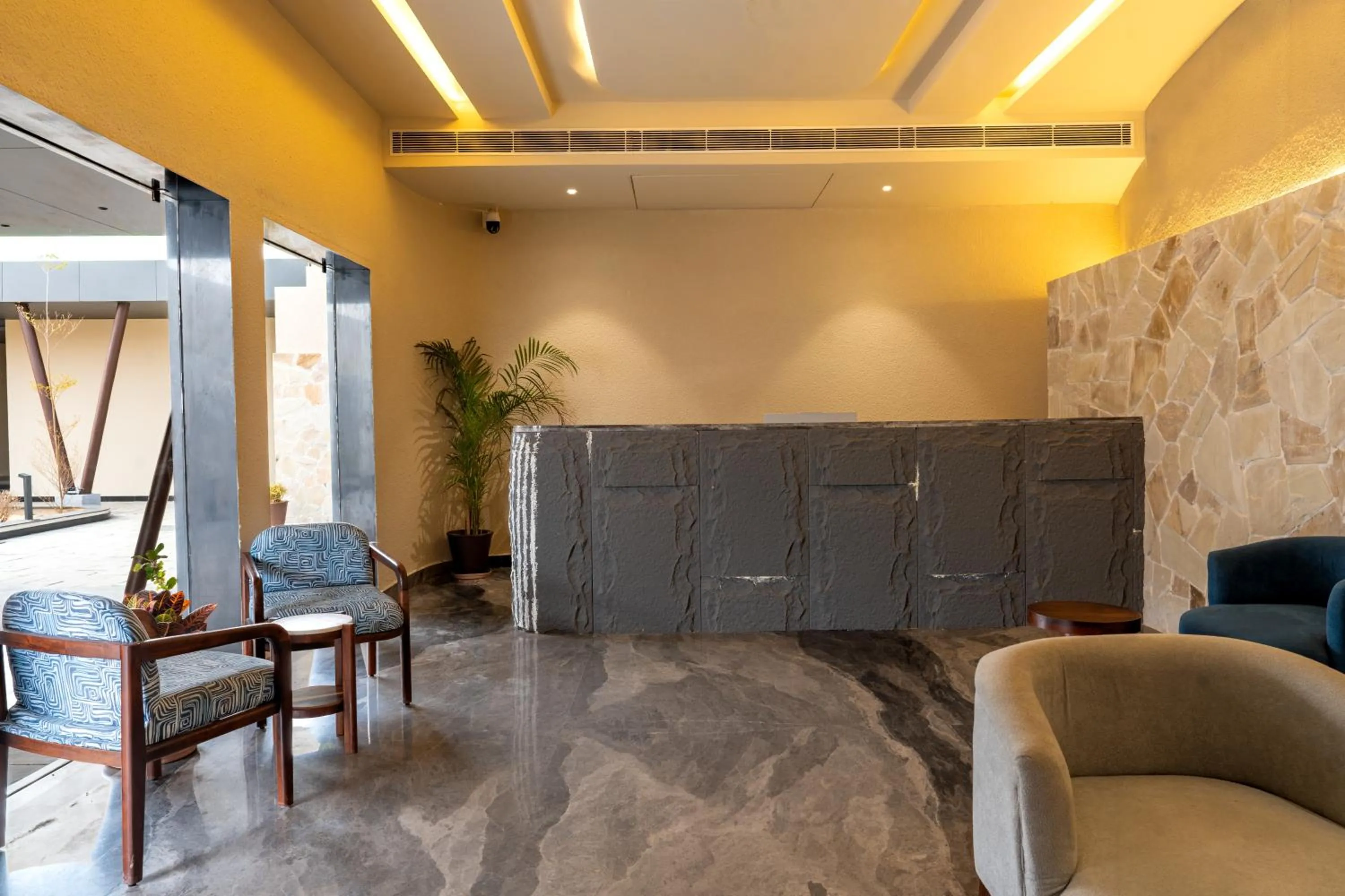 KMR Hotels & Resorts