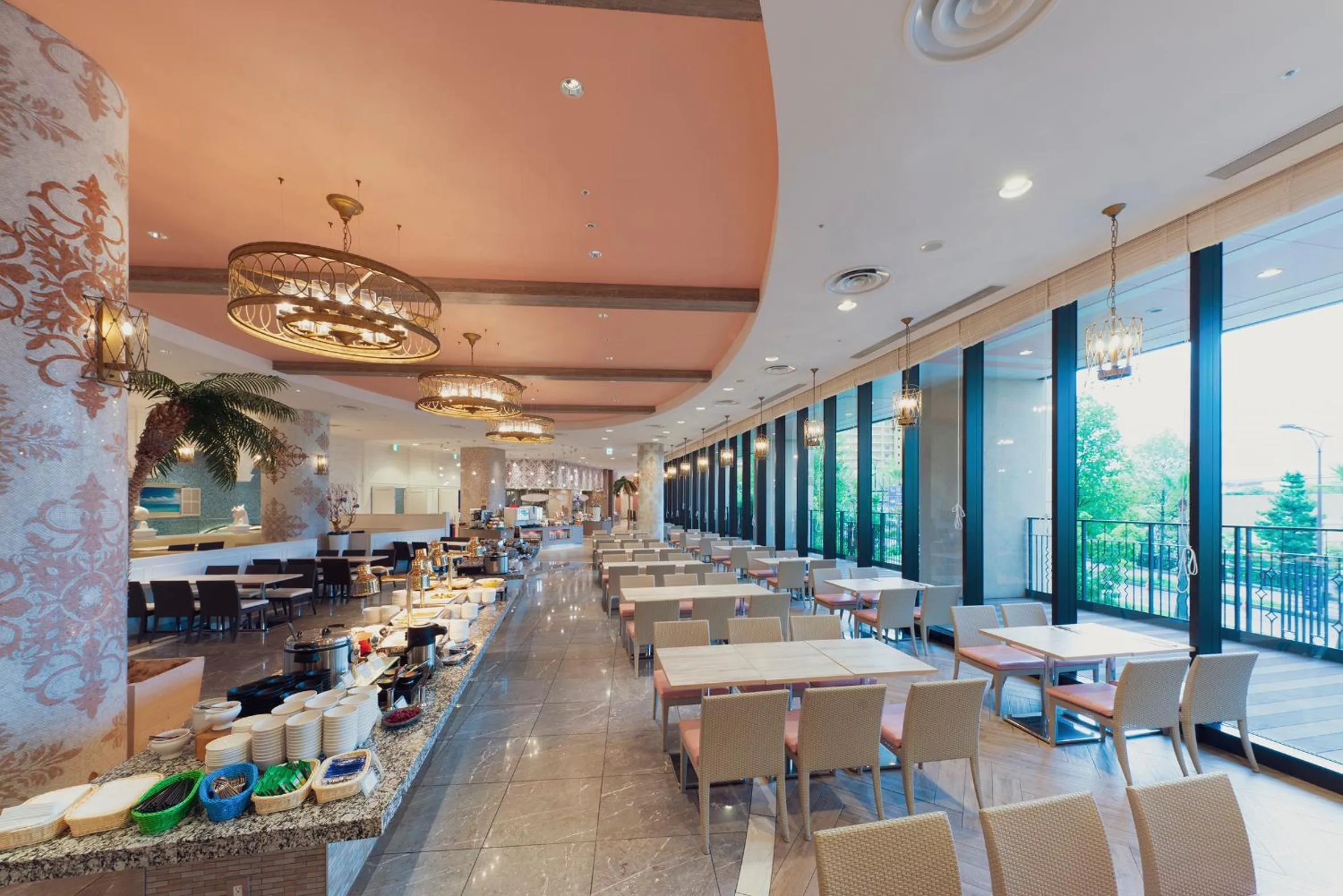 Restaurant/places to eat in The Park Front Hotel at Universal Studios Japan