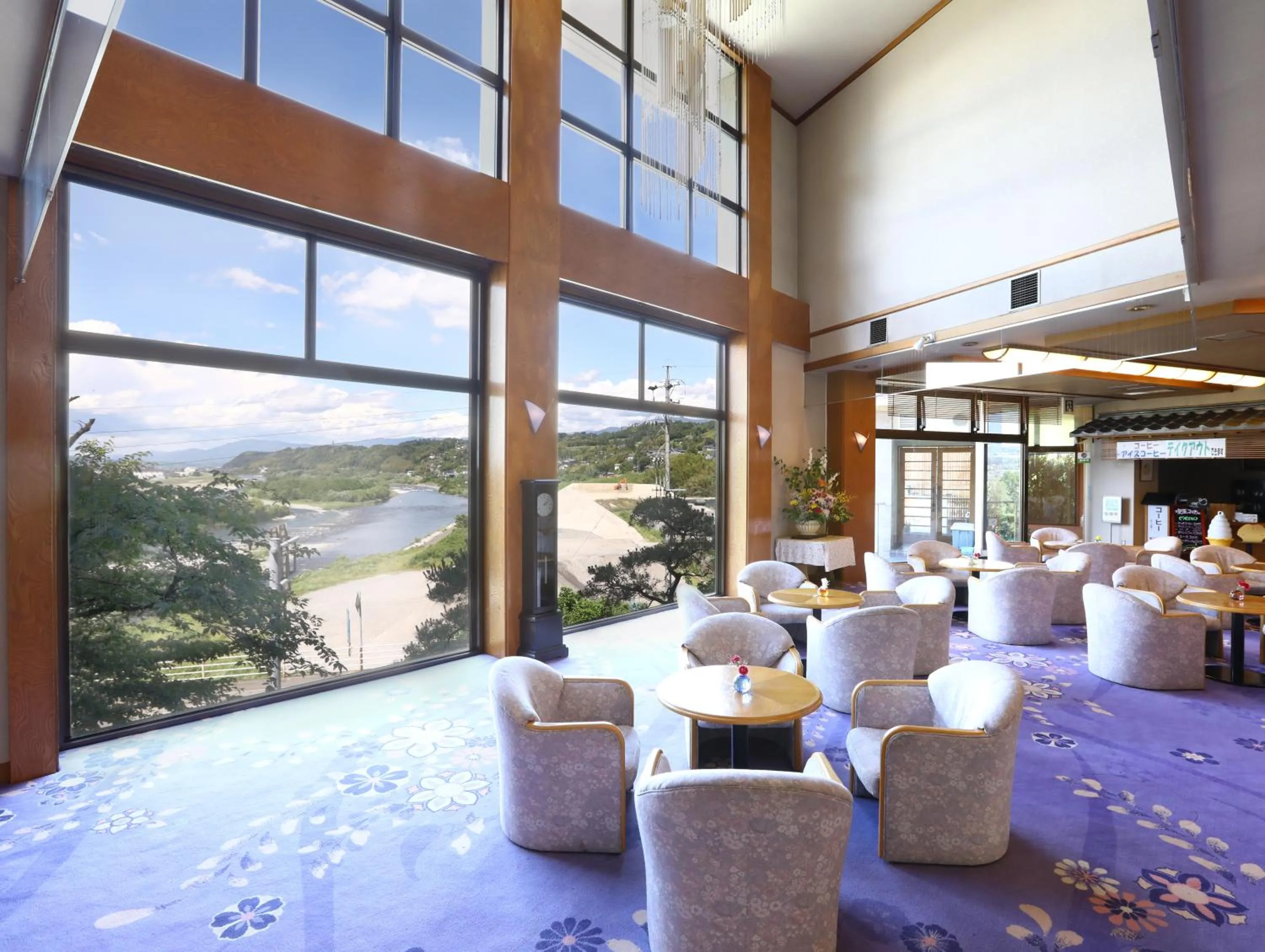 Lobby or reception in Yoshinotei