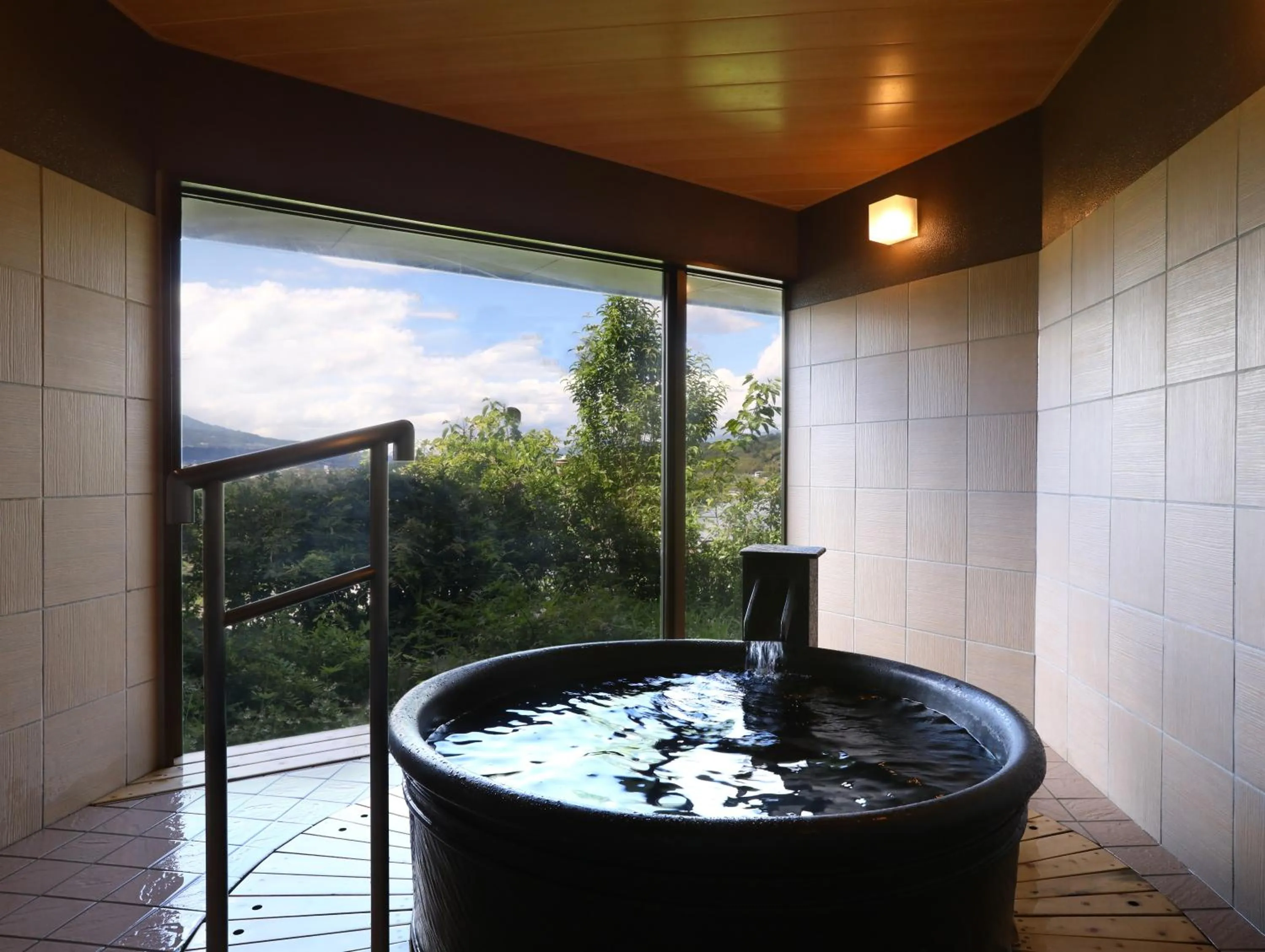 Hot Spring Bath in Yoshinotei