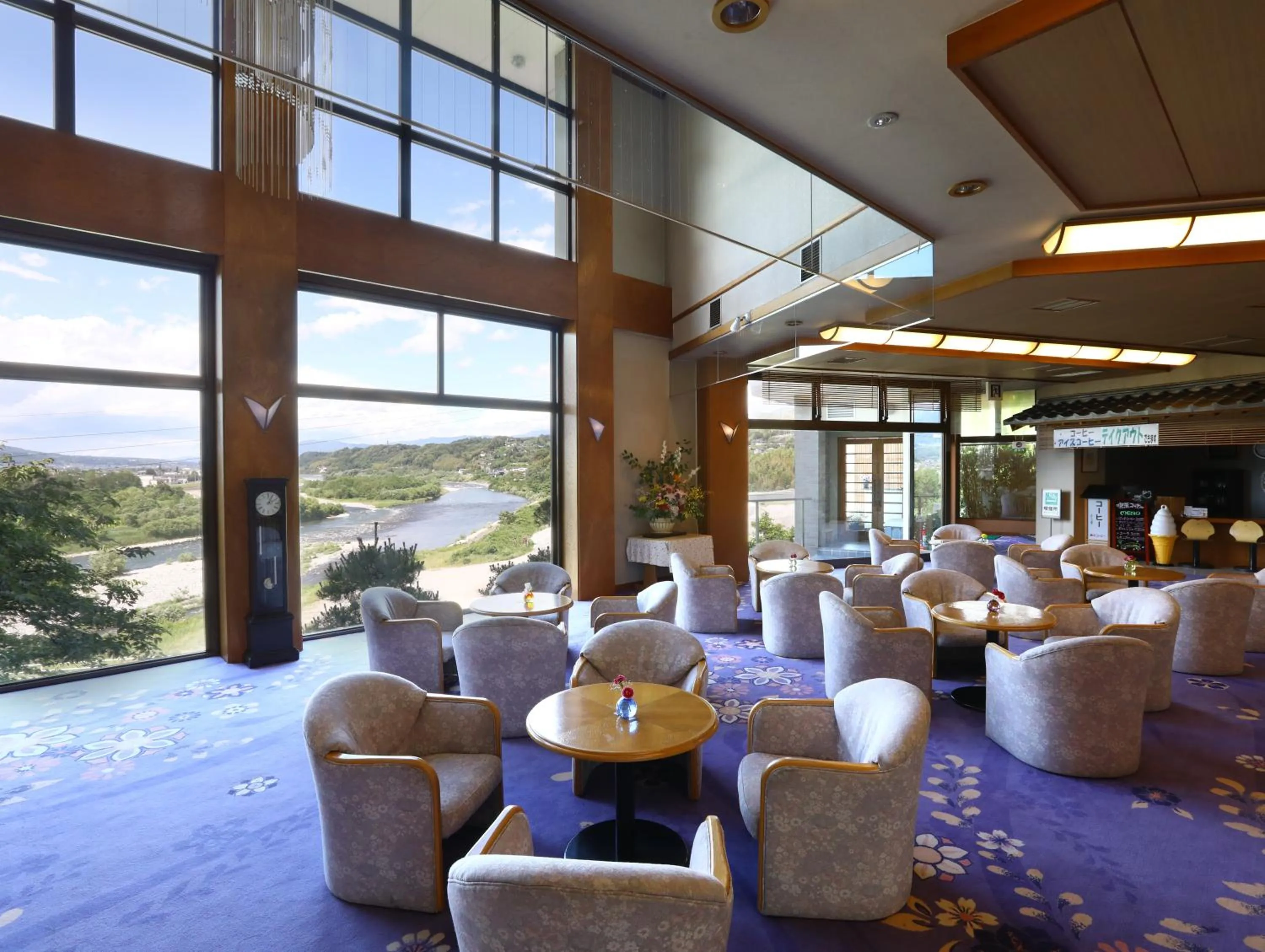 Lobby or reception in Yoshinotei