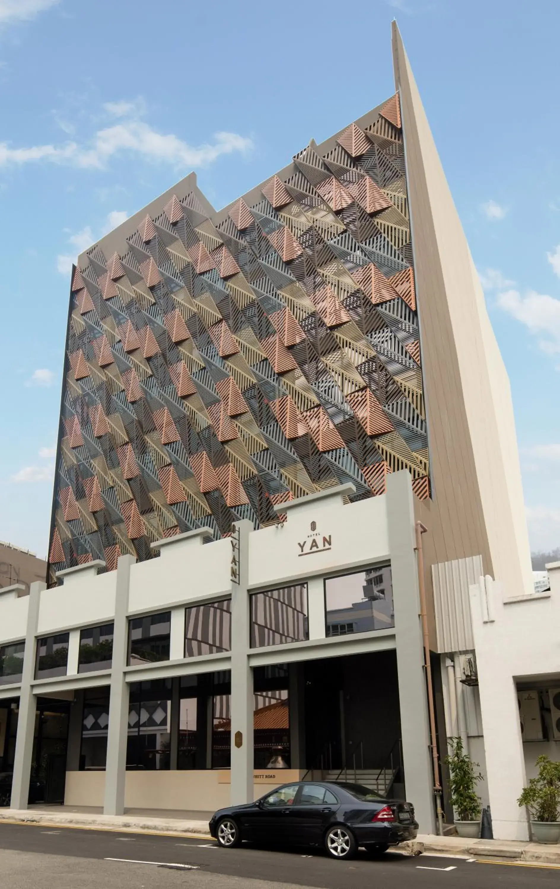 Property building in Hotel Yan Property building in Hotel Yan