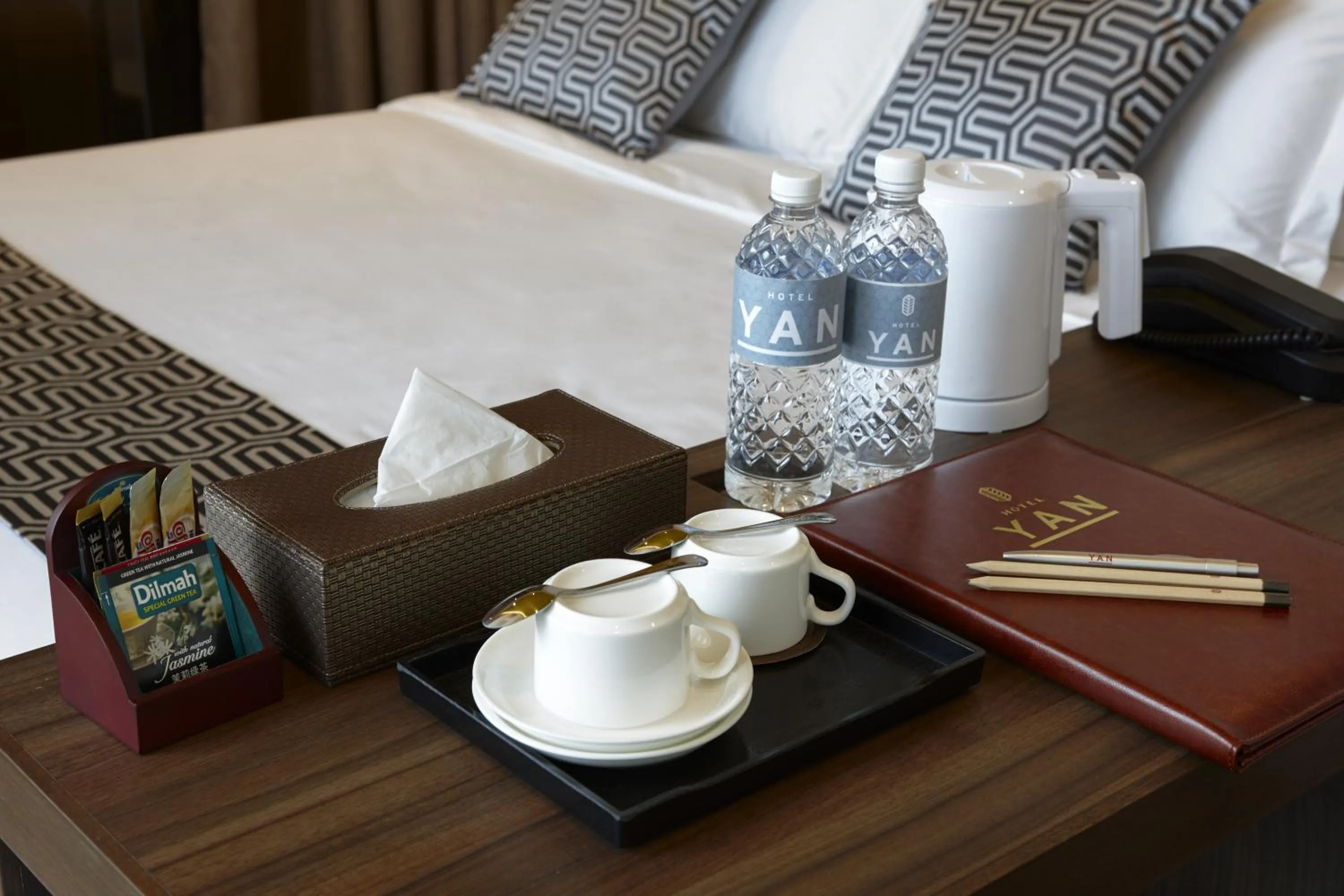 Bedroom, Bed in Hotel Yan