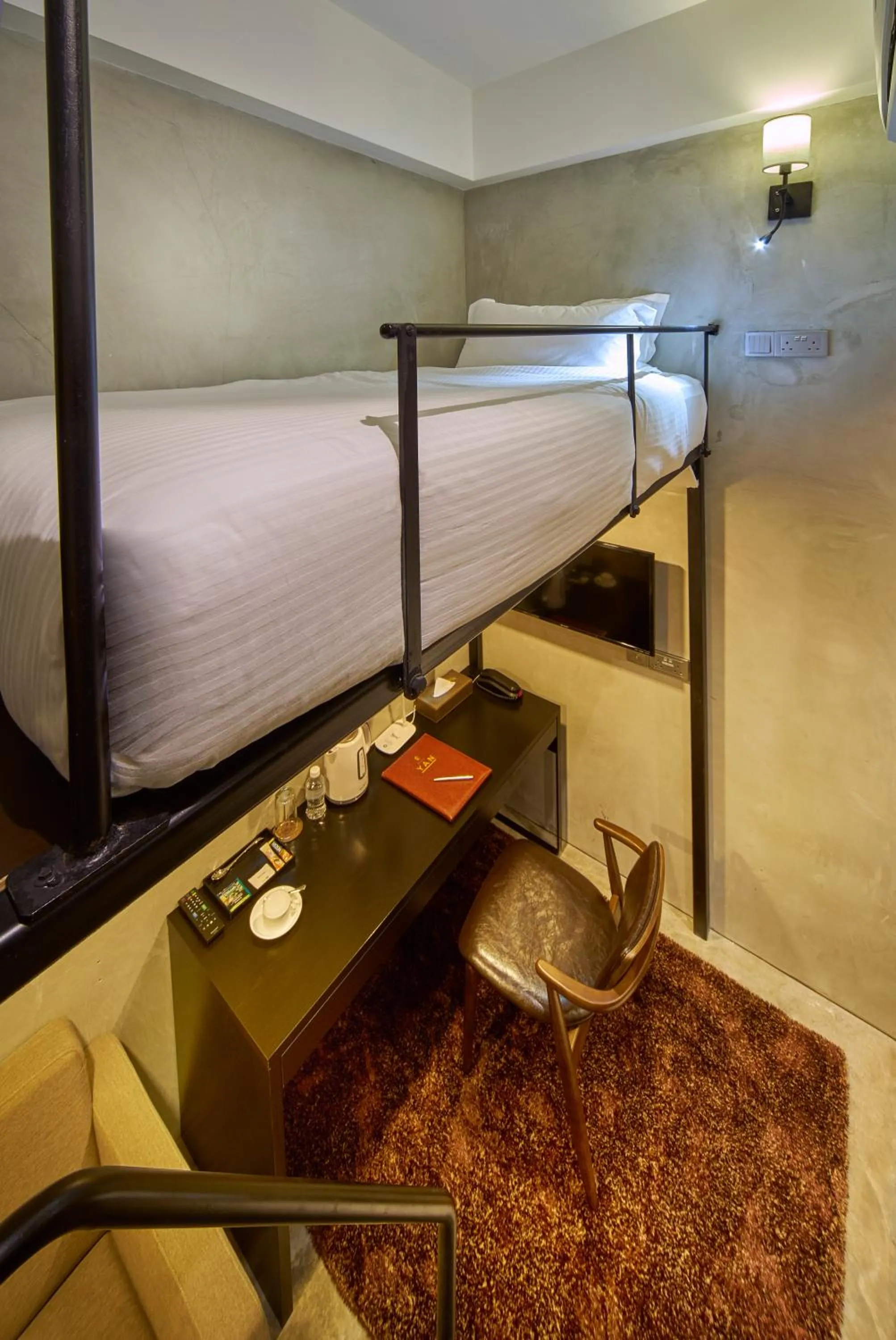 Bedroom, Bed in Hotel Yan