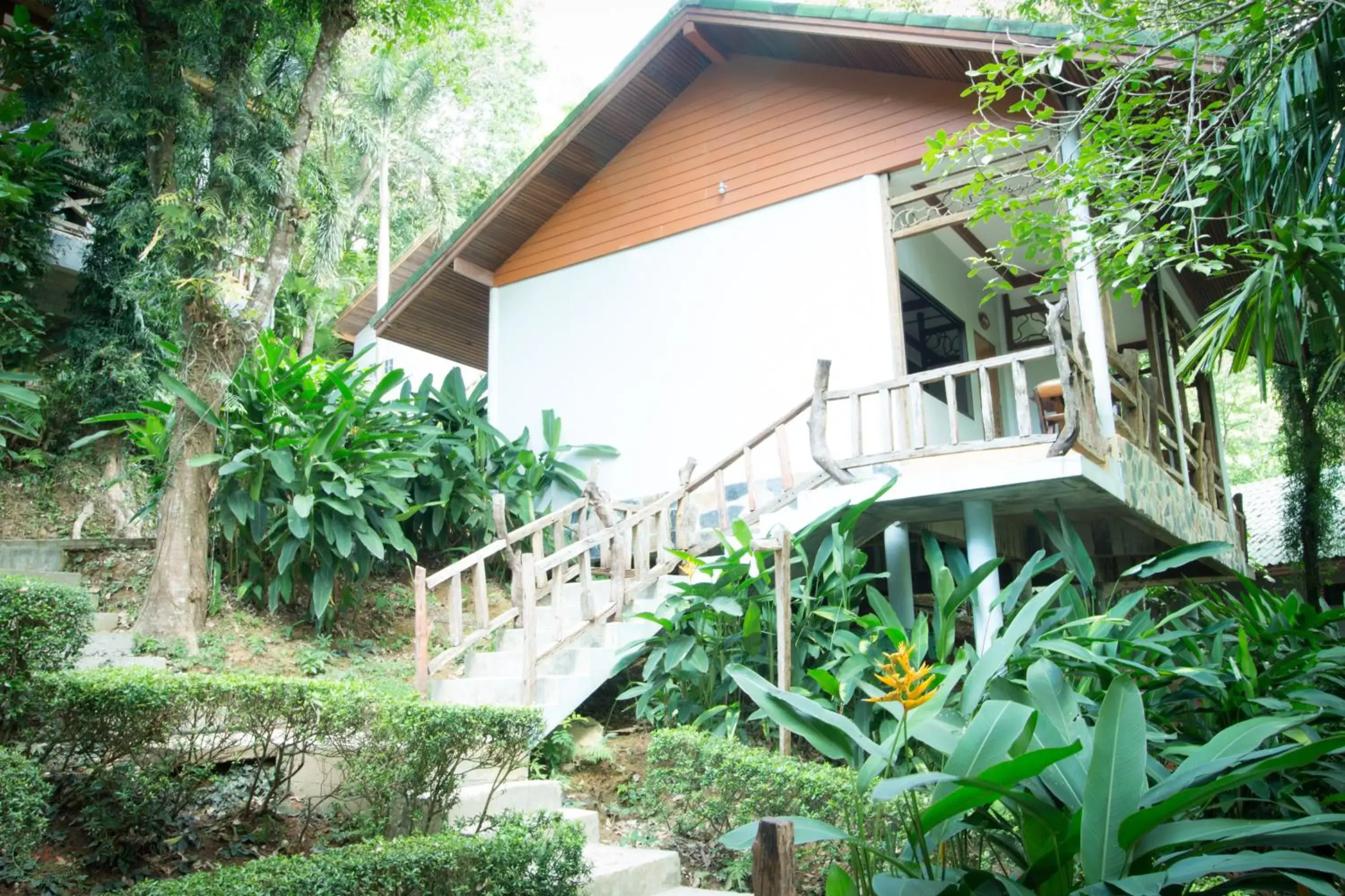 Standard Double or Twin Room - Hillside in Chai Chet Resort Koh Chang Standard Double or Twin Room - Hillside in Chai Chet Resort Koh Chang