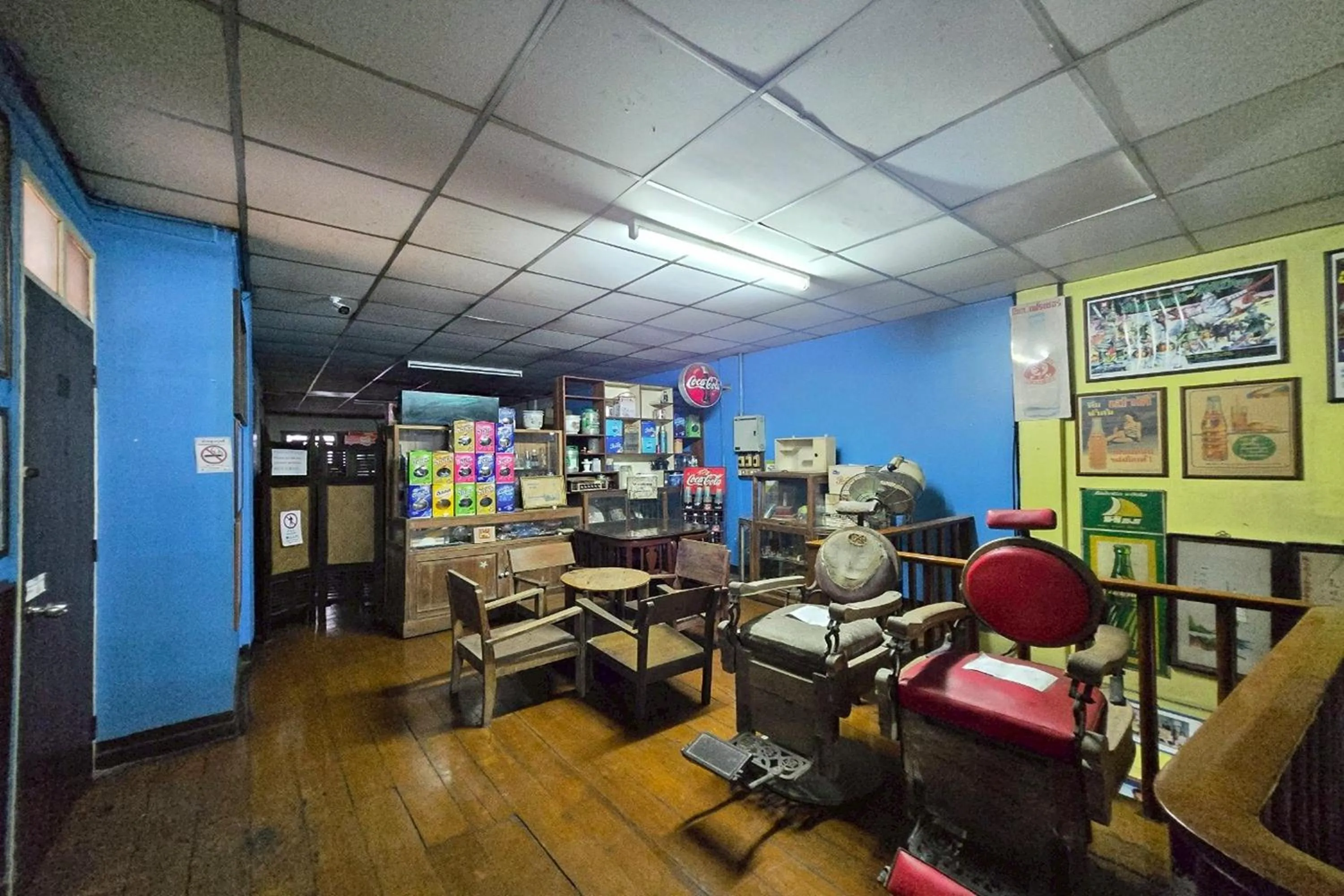 Seating area in Tapae Inn
