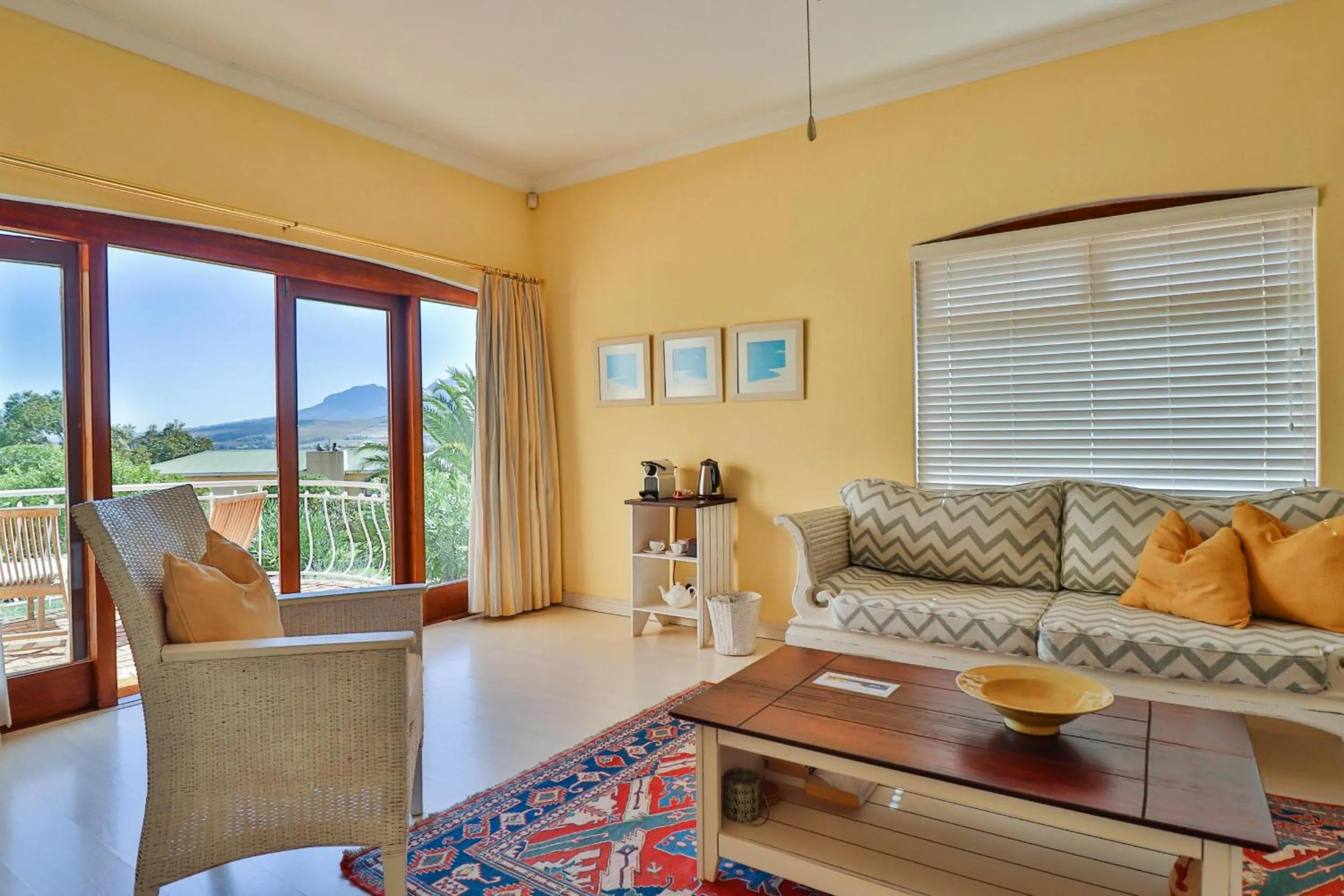 One-Bedroom Suite - single occupancy in Apricot Gardens Guesthouse