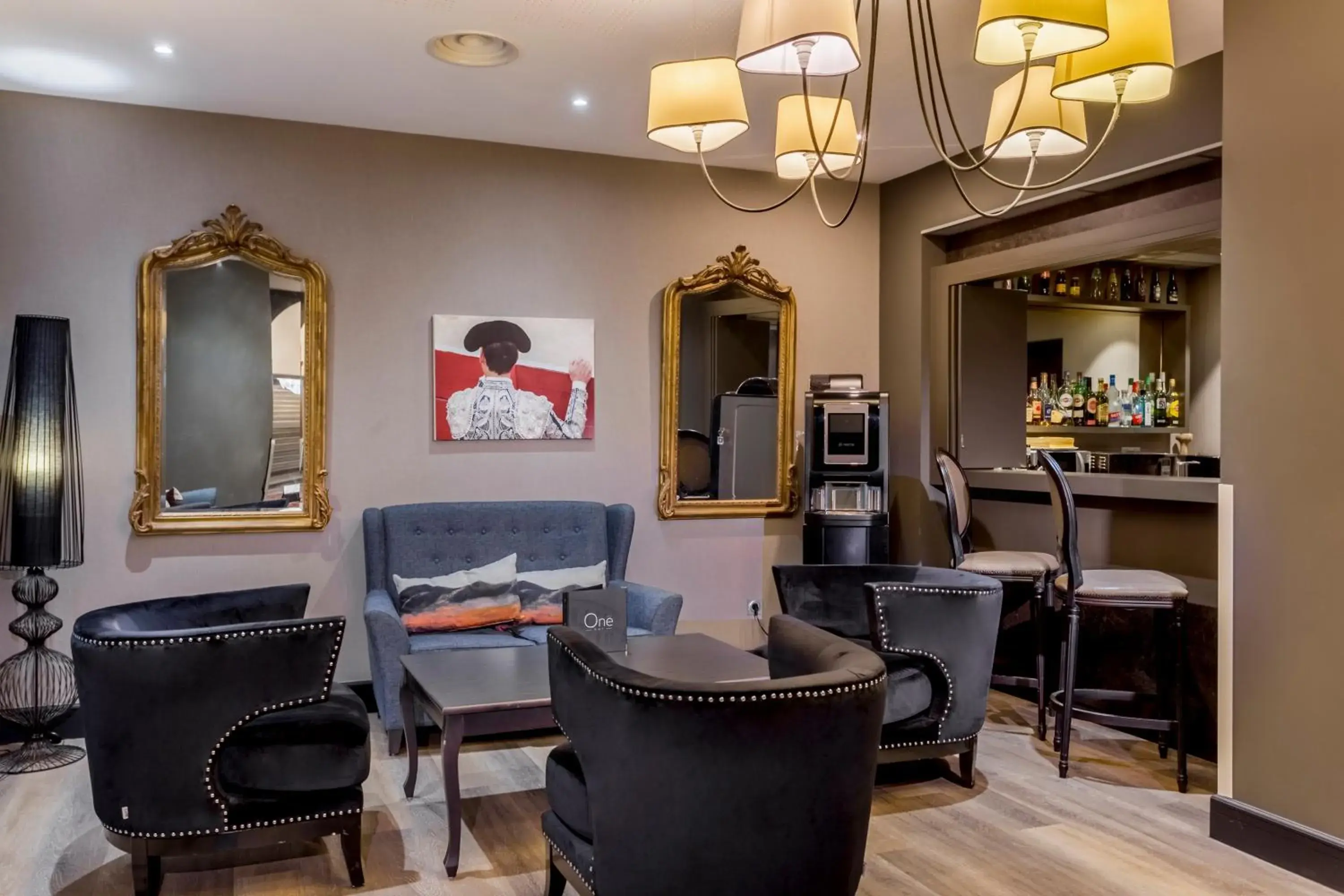 Lounge or bar in Appart'City Collection Nîmes Arènes Lounge or bar in Appart'City Collection Nîmes Arènes