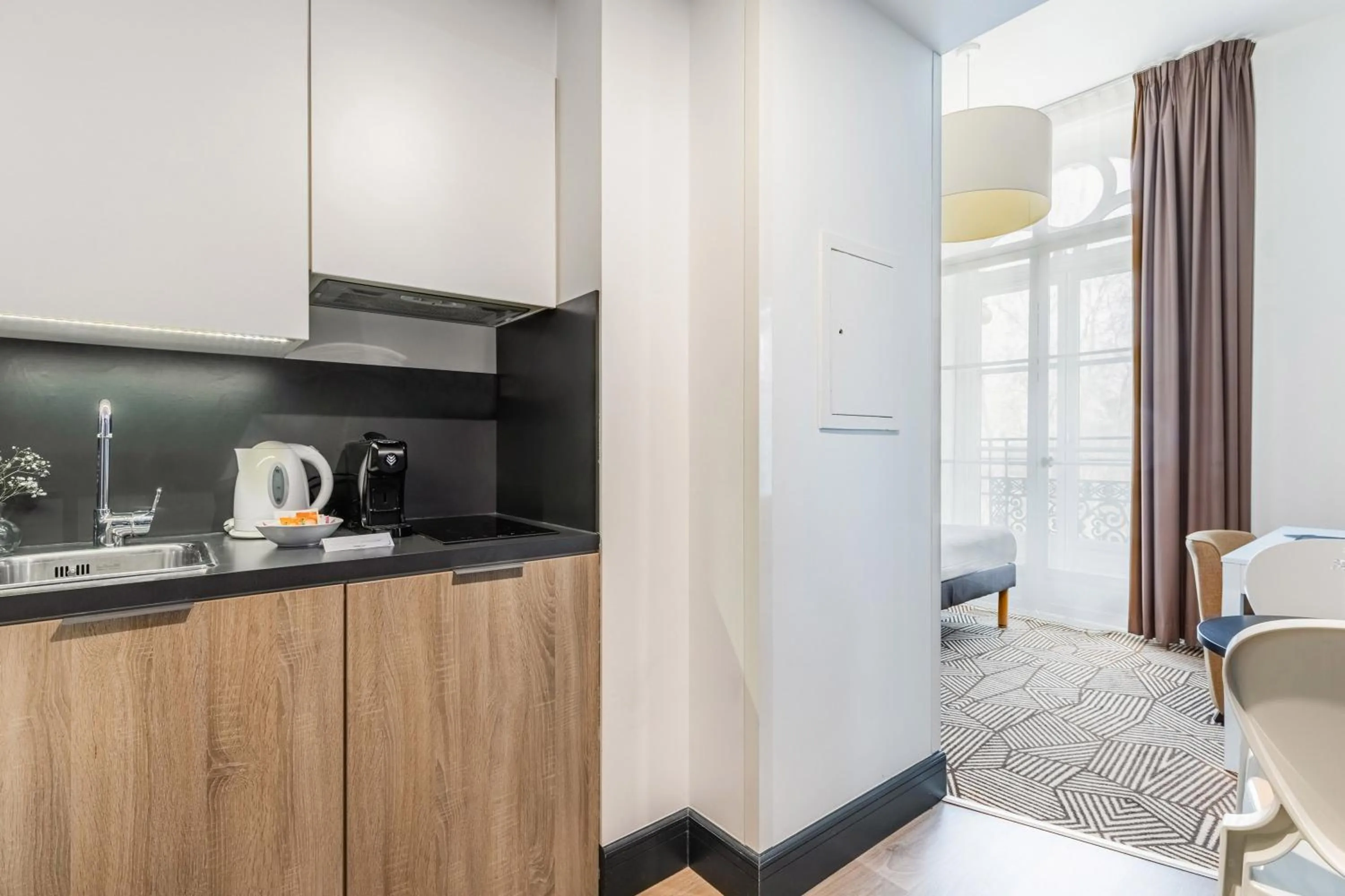 Coffee/tea facilities in Appart'City Collection Nîmes Arènes