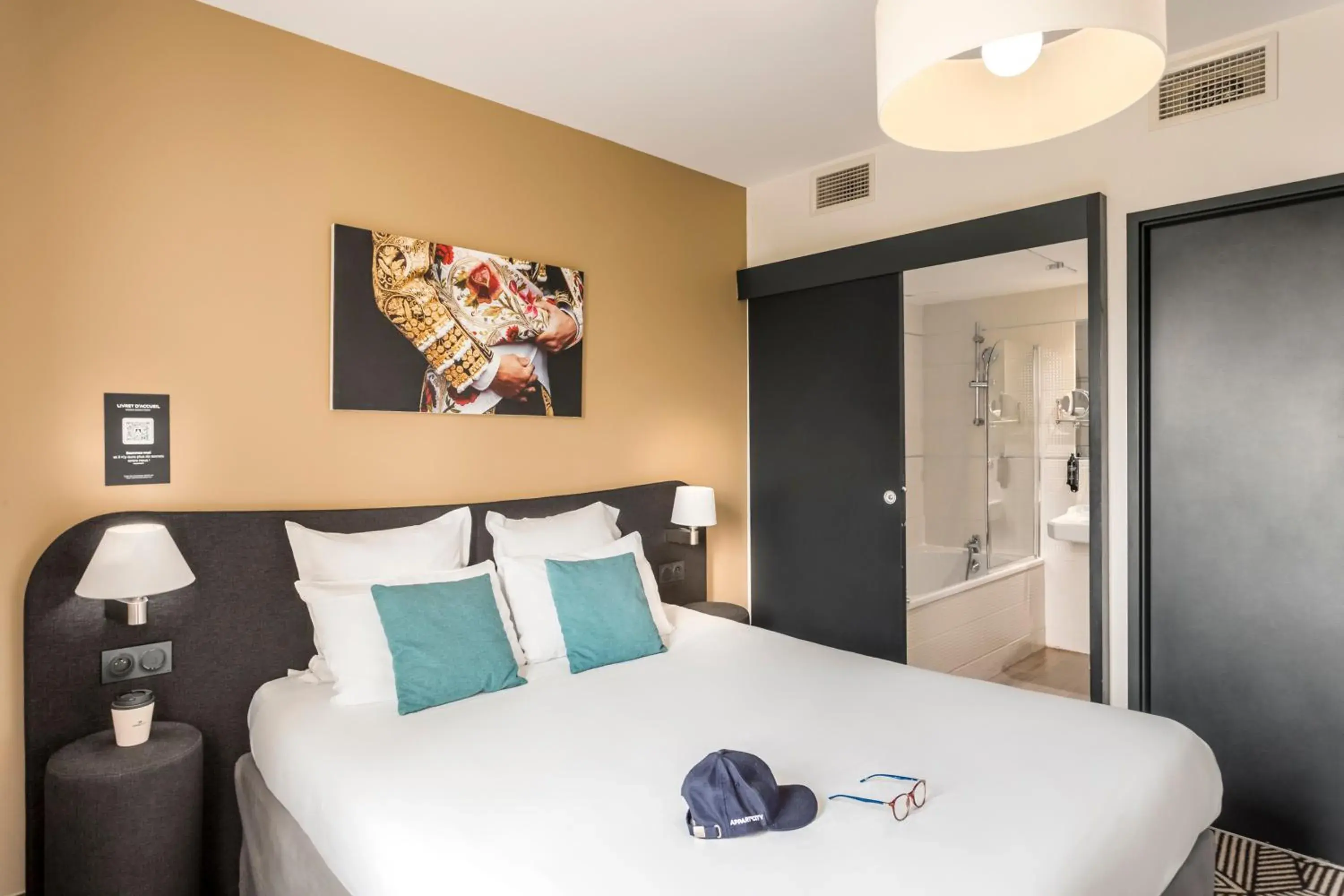 Bed in Appart'City Collection Nîmes Arènes Bed in Appart'City Collection Nîmes Arènes