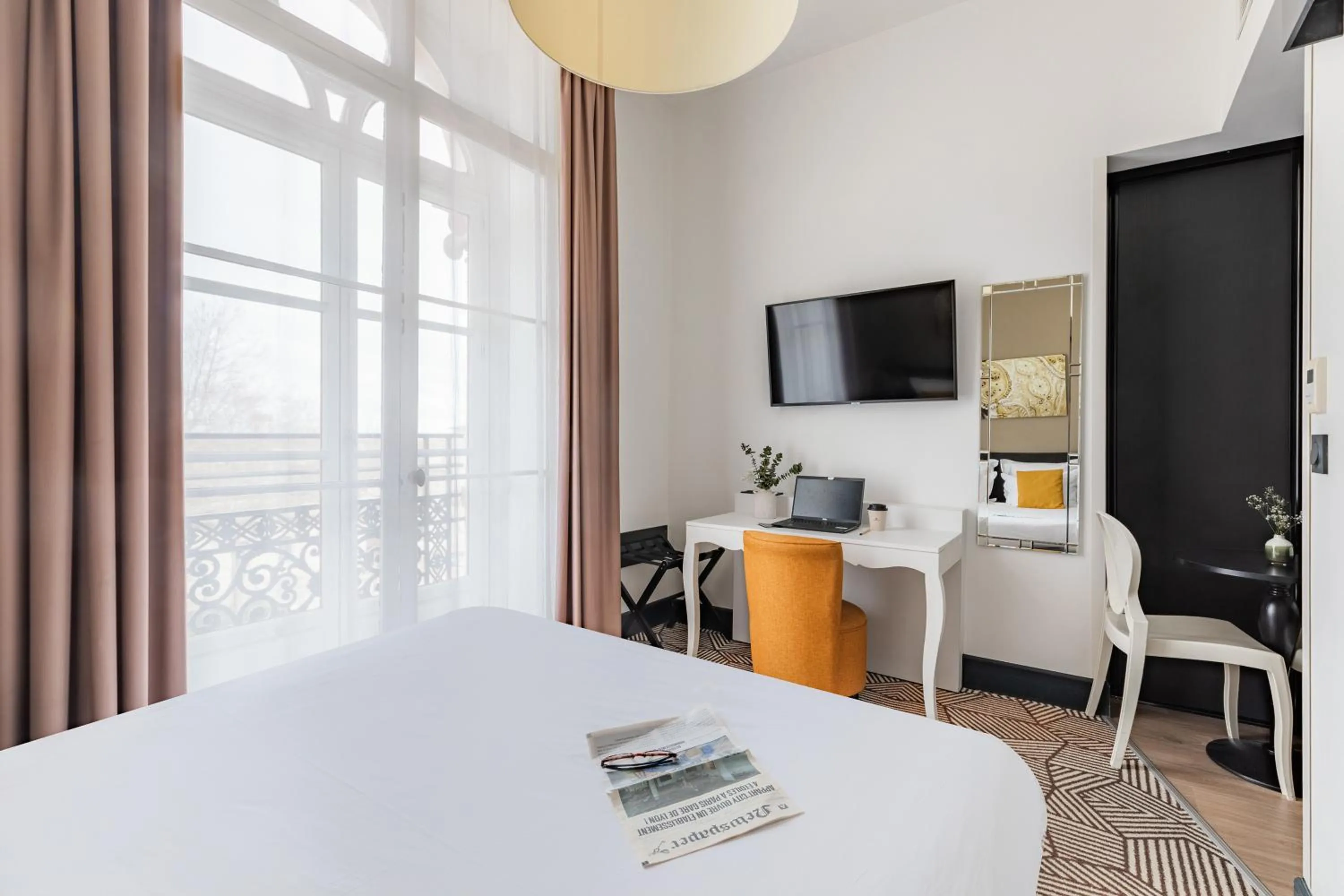 Bed in Appart'City Collection Nîmes Arènes