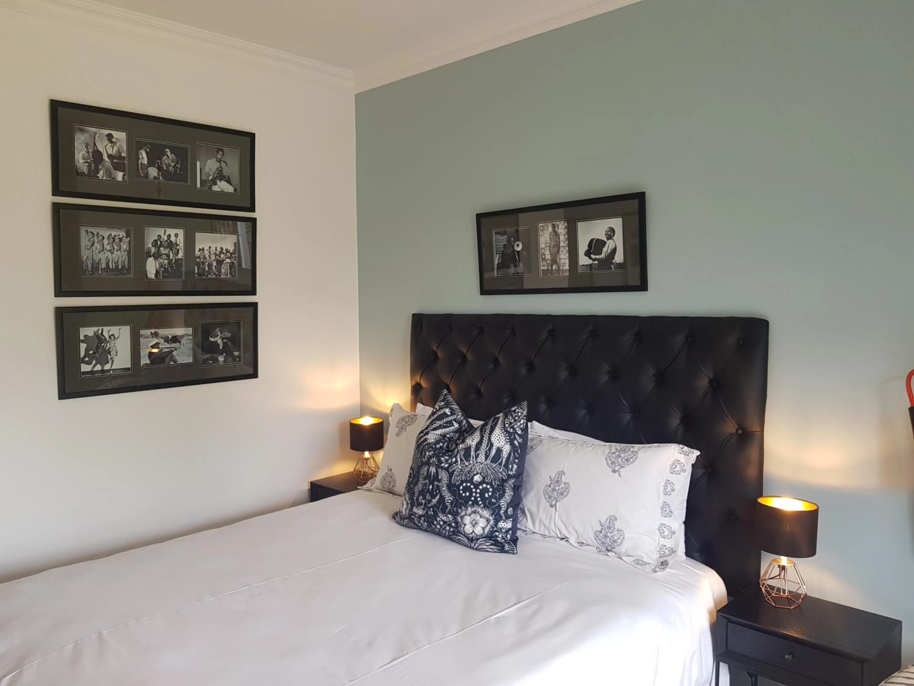 Bed in B&B on Buckingham Guest House