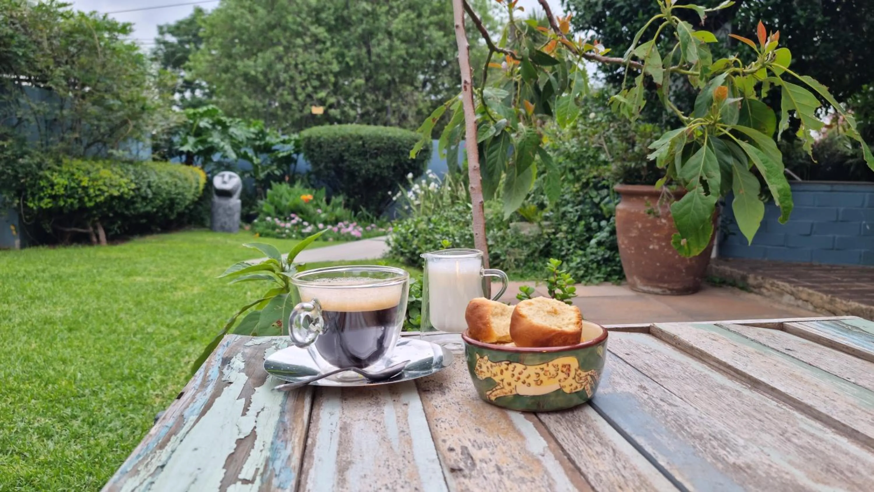 Coffee/tea facilities in B&B on Buckingham Guest House