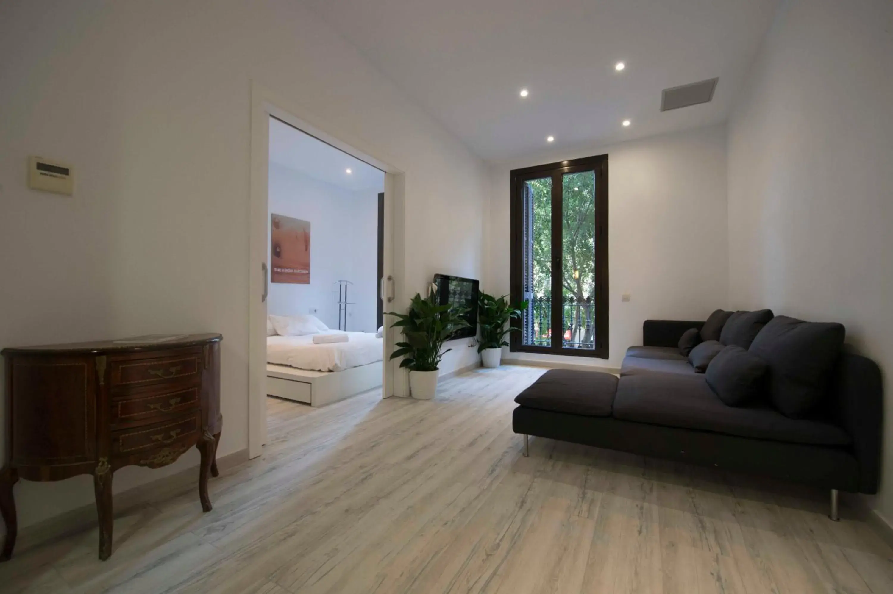 Roger De Lluria Design Apartment Roger De Lluria Design Apartment