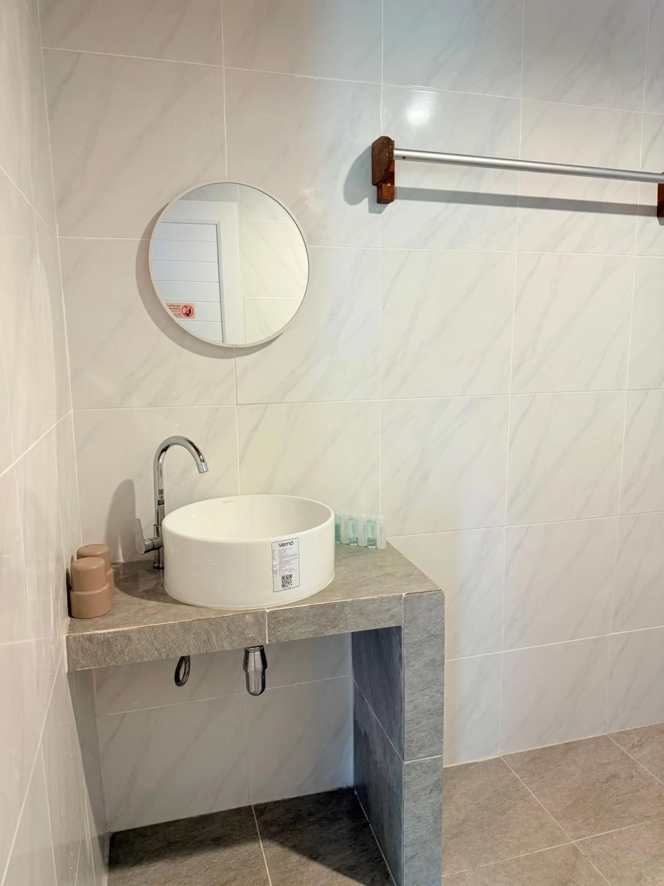 Bathroom in Eve house koh kood