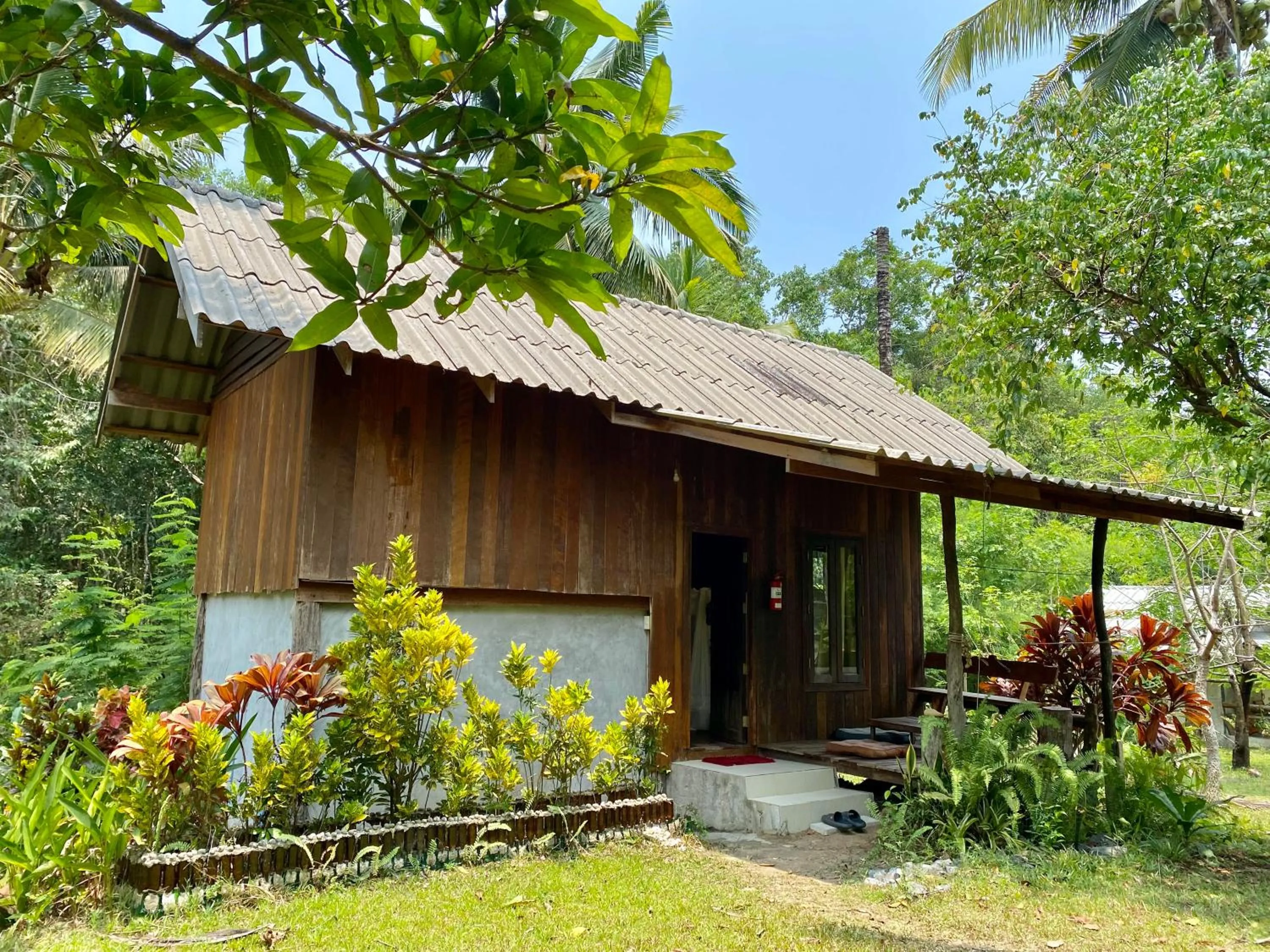 Property building in Eve house koh kood
