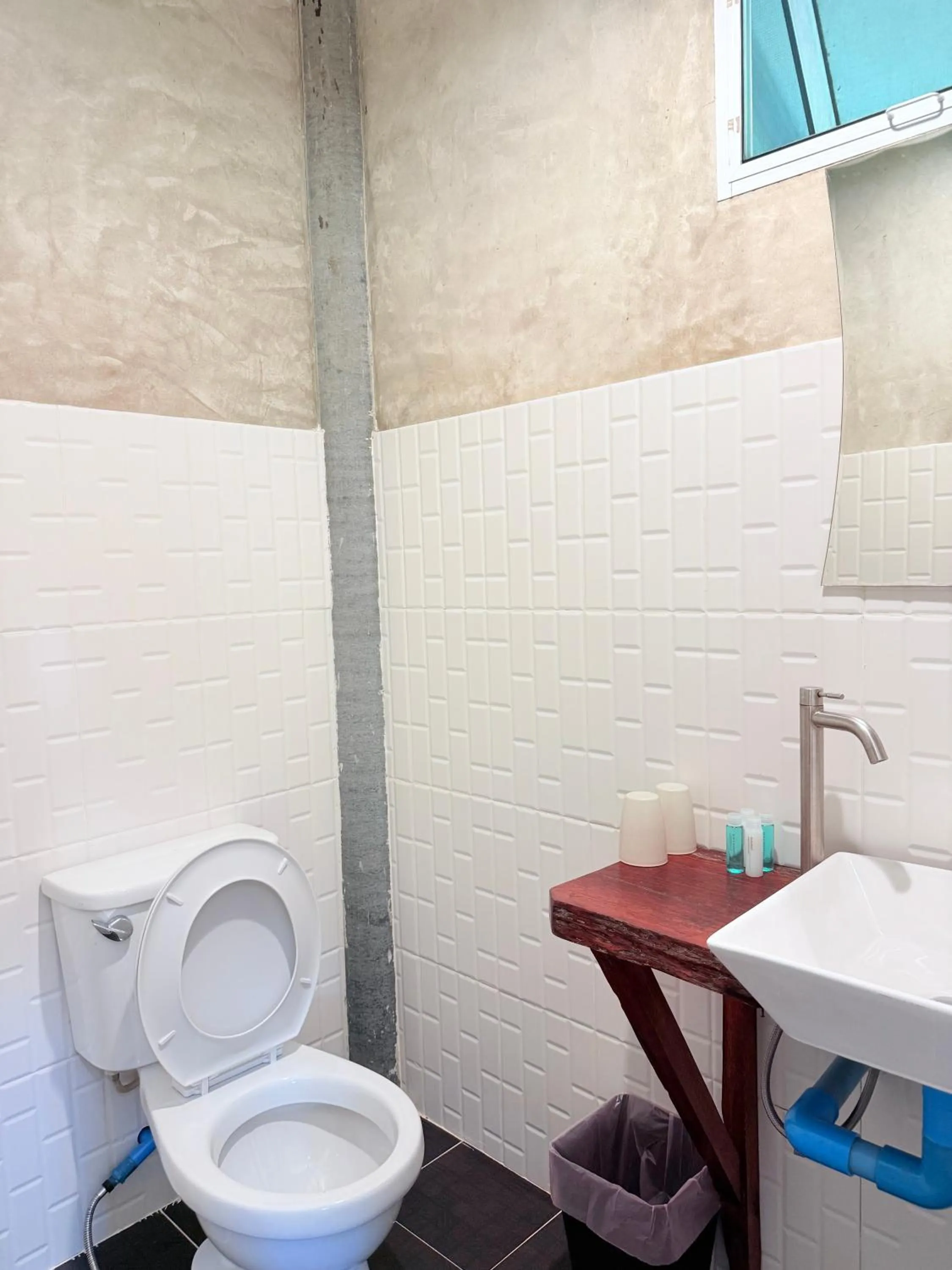 Bathroom in Eve house koh kood