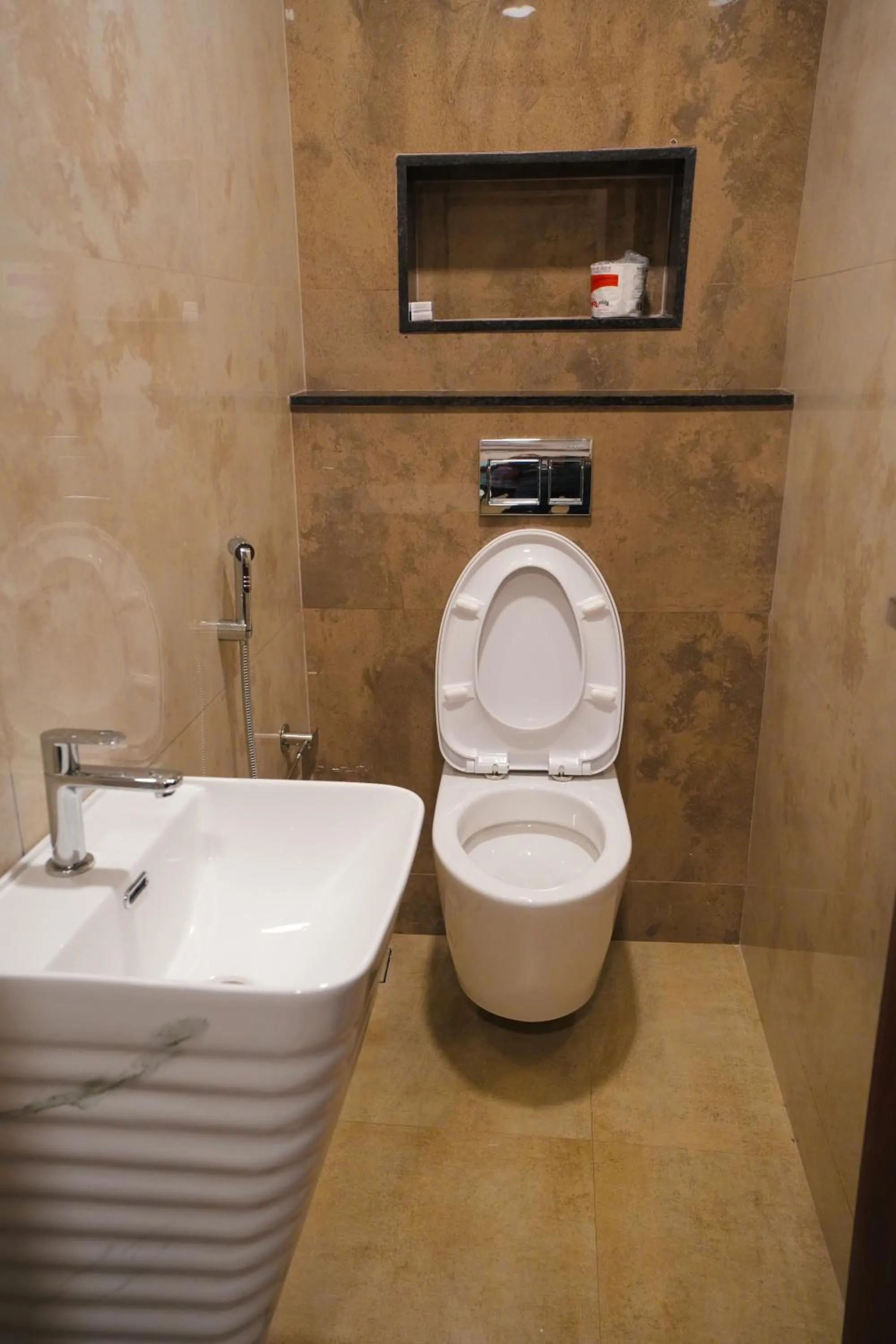 Bathroom in Avenue 11 Boutique Residences, Poes Garden Chennai