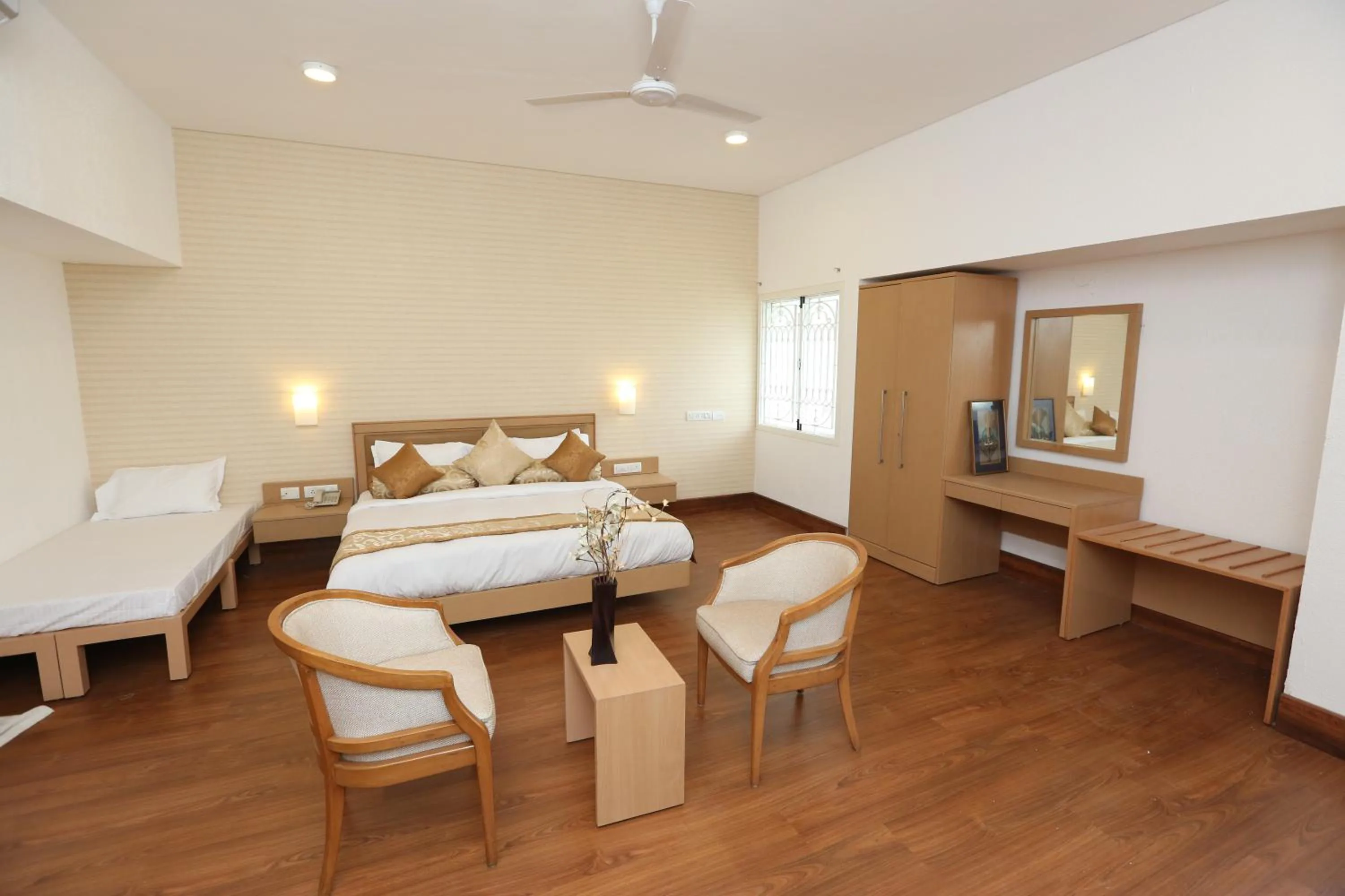 Bedroom, Bed in Avenue 11 Boutique Residences, Poes Garden Chennai