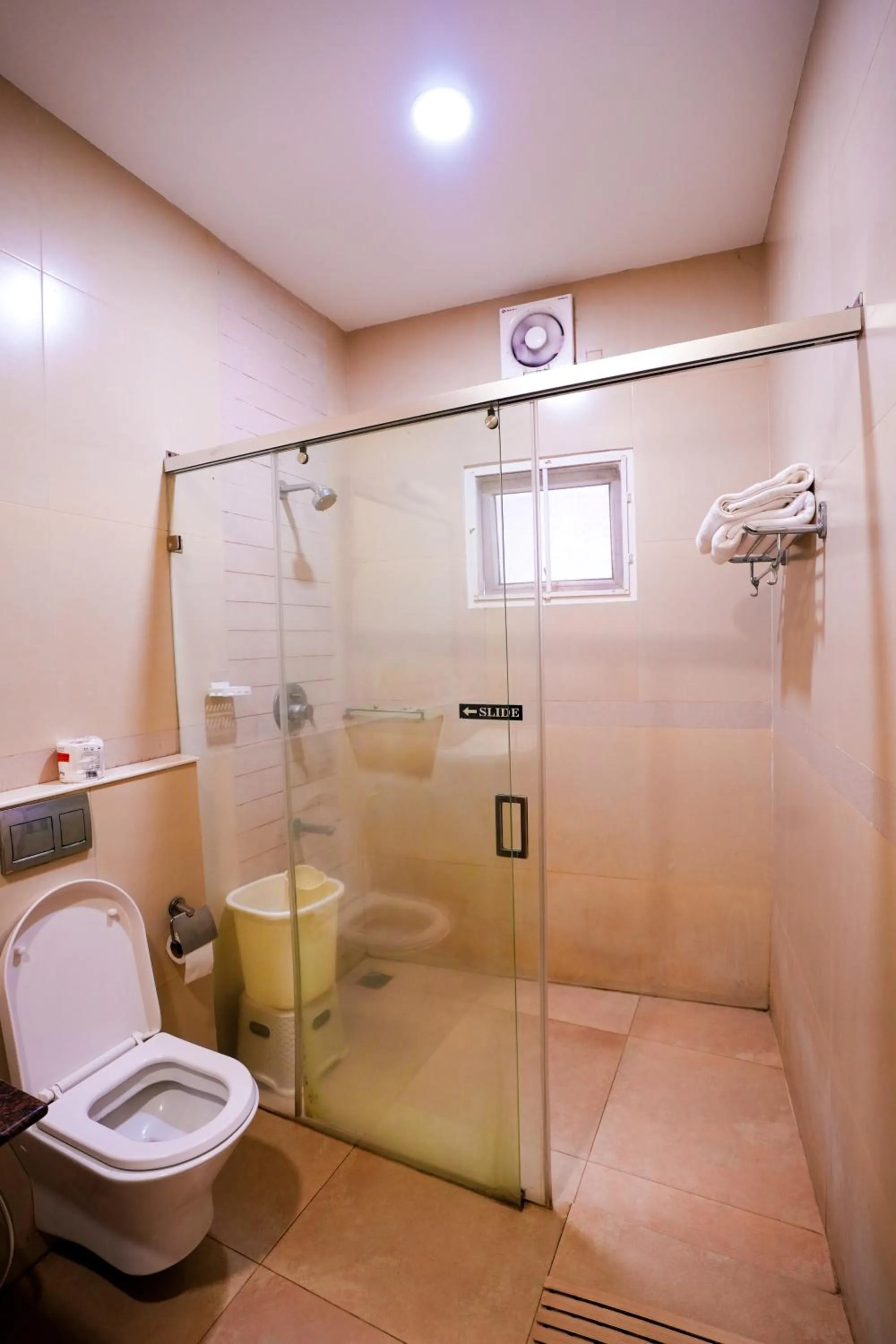 Bathroom in Avenue 11 Boutique Residences, Poes Garden Chennai