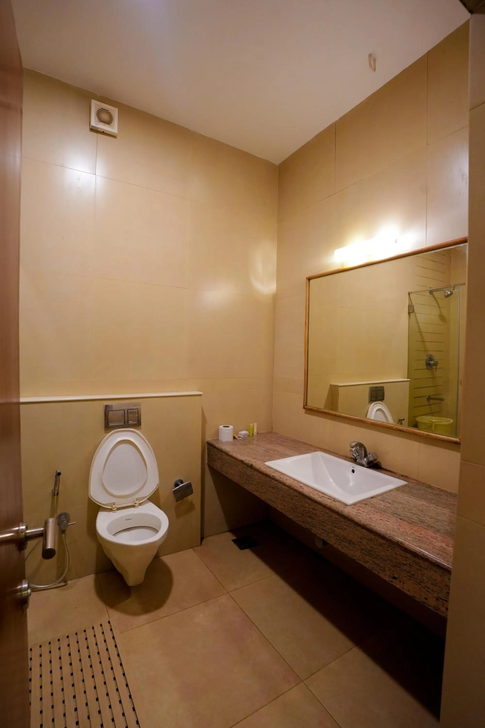 Bathroom in Avenue 11 Boutique Residences, Poes Garden Chennai