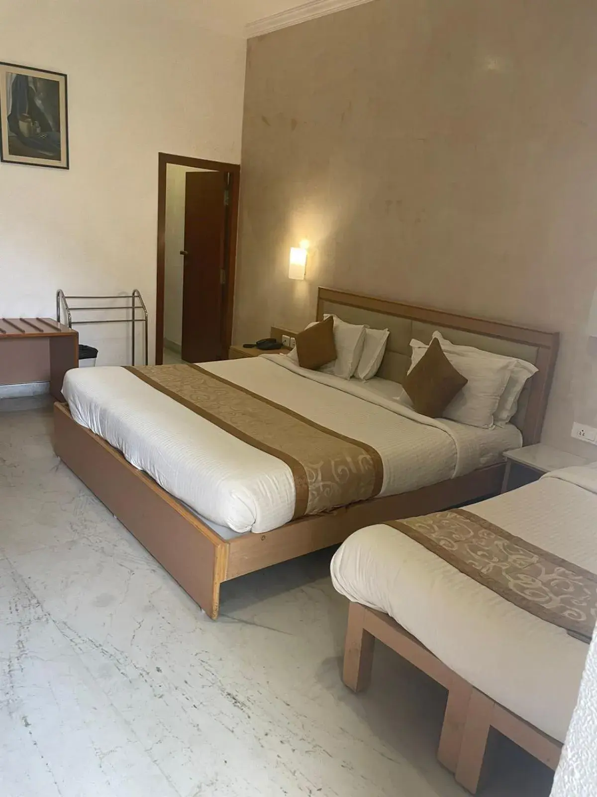 Photo of the whole room, Bed in Avenue 11 Boutique Residences, Poes Garden Chennai Photo of the whole room, Bed in Avenue 11 Boutique Residences, Poes Garden Chennai